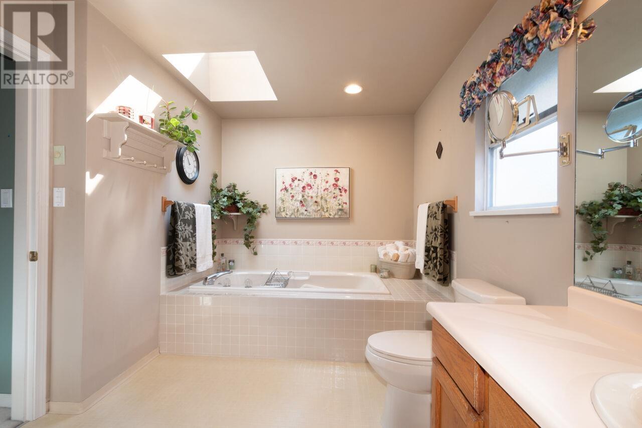 6526 Gibbons Drive, Richmond, British Columbia  V7C 2E1 - Photo 23 - R2969935