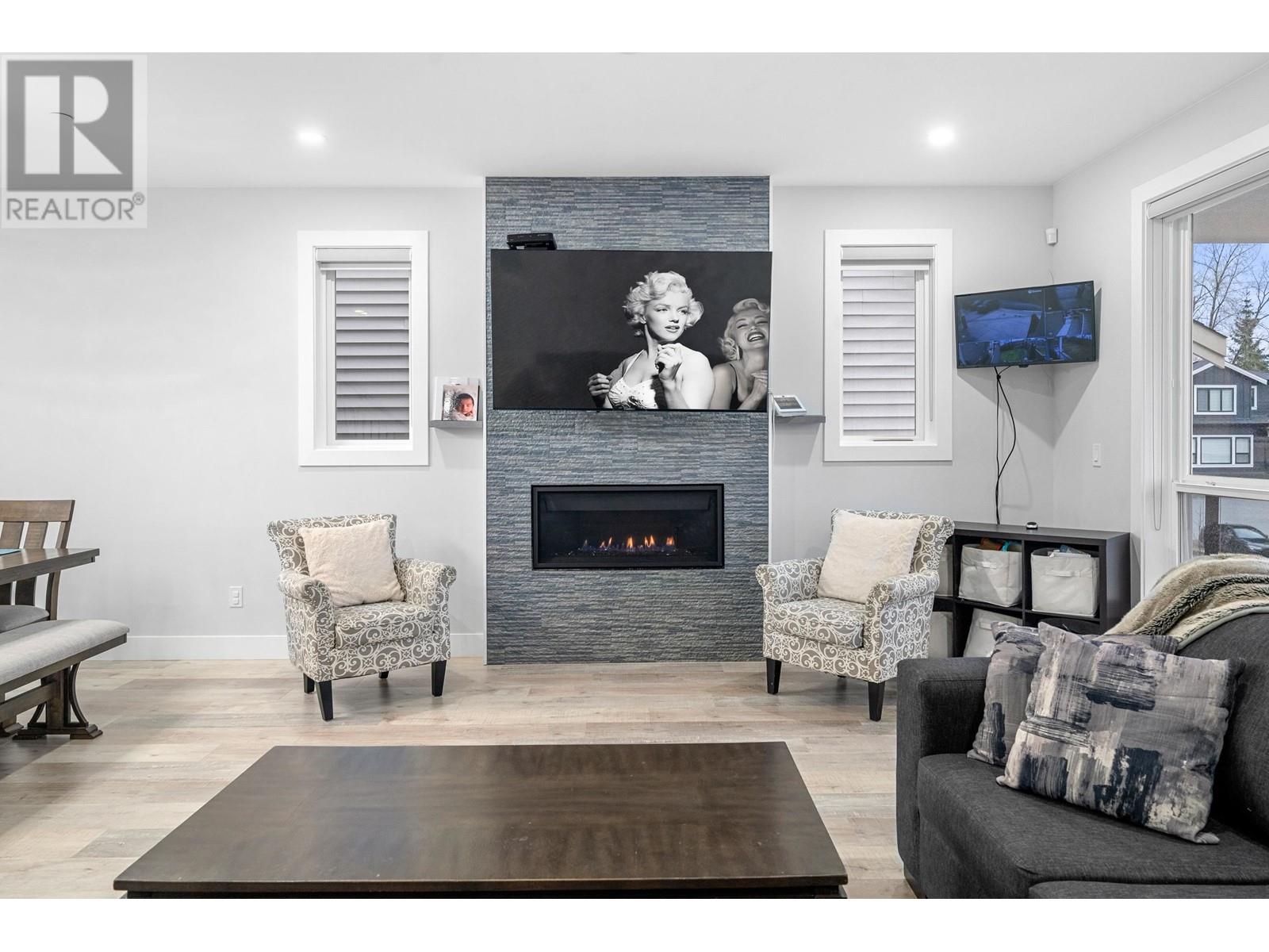 Property at 24629 105A AVENUE image 3