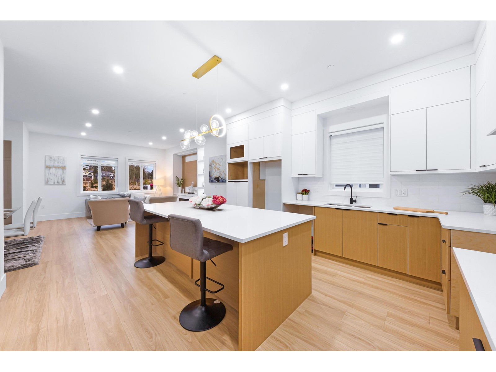 Property at 7763 197 STREET image 2