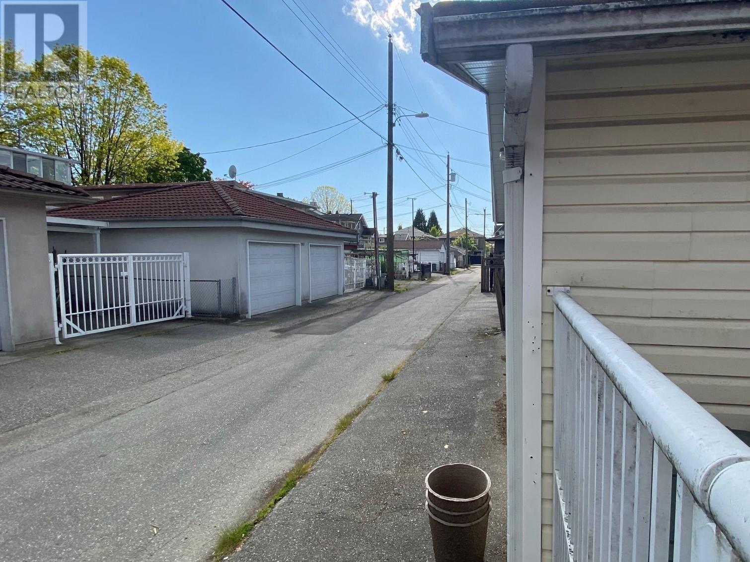 2070 E 26th Avenue, Vancouver, British Columbia  V5N 2W4 - Photo 21 - R2969806