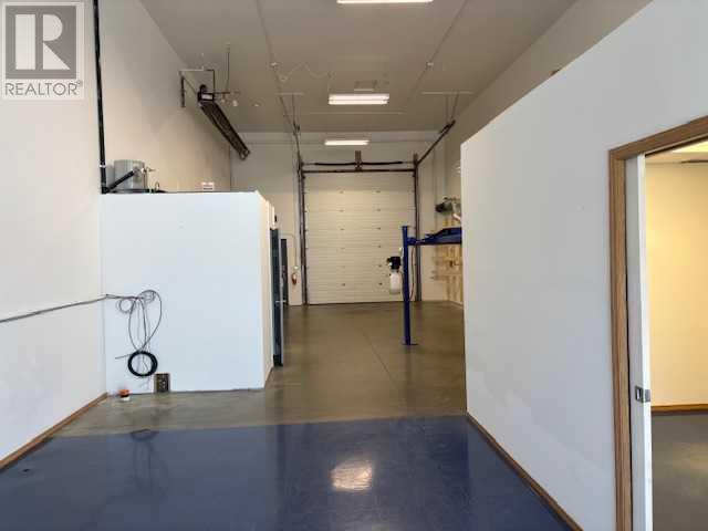 7, 7459 Edgar Industrial Bend, Red Deer, Alberta  T4P 3Z5 - Photo 3 - A2196392