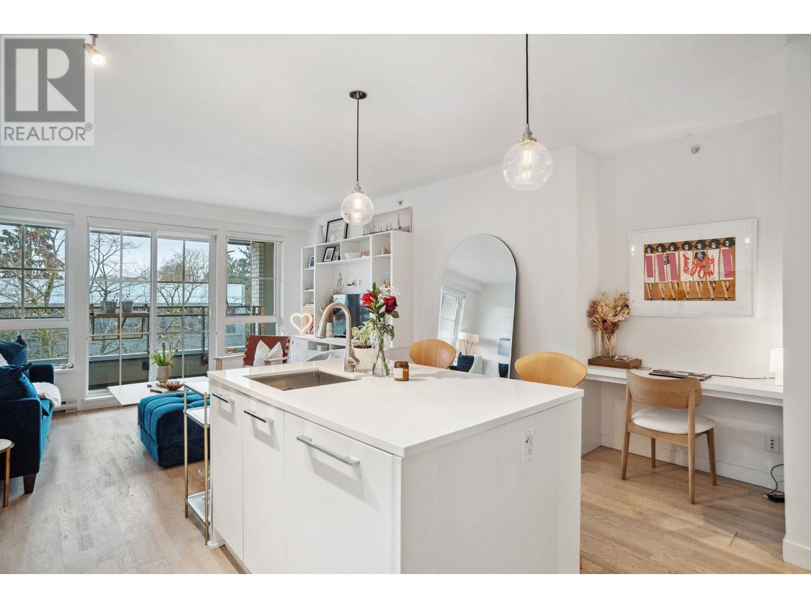 Ph3 2468 Bayswater Street, Vancouver, British Columbia  V6K 4B3 - Photo 2 - R2969789