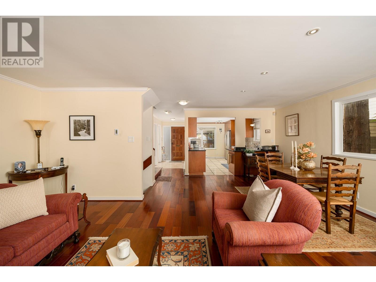 Listing Picture 8 of 38 : 3973 PARKWAY DRIVE, Vancouver / 溫哥華 - 魯藝地產 Yvonne Lu Group - MLS Medallion Club Member