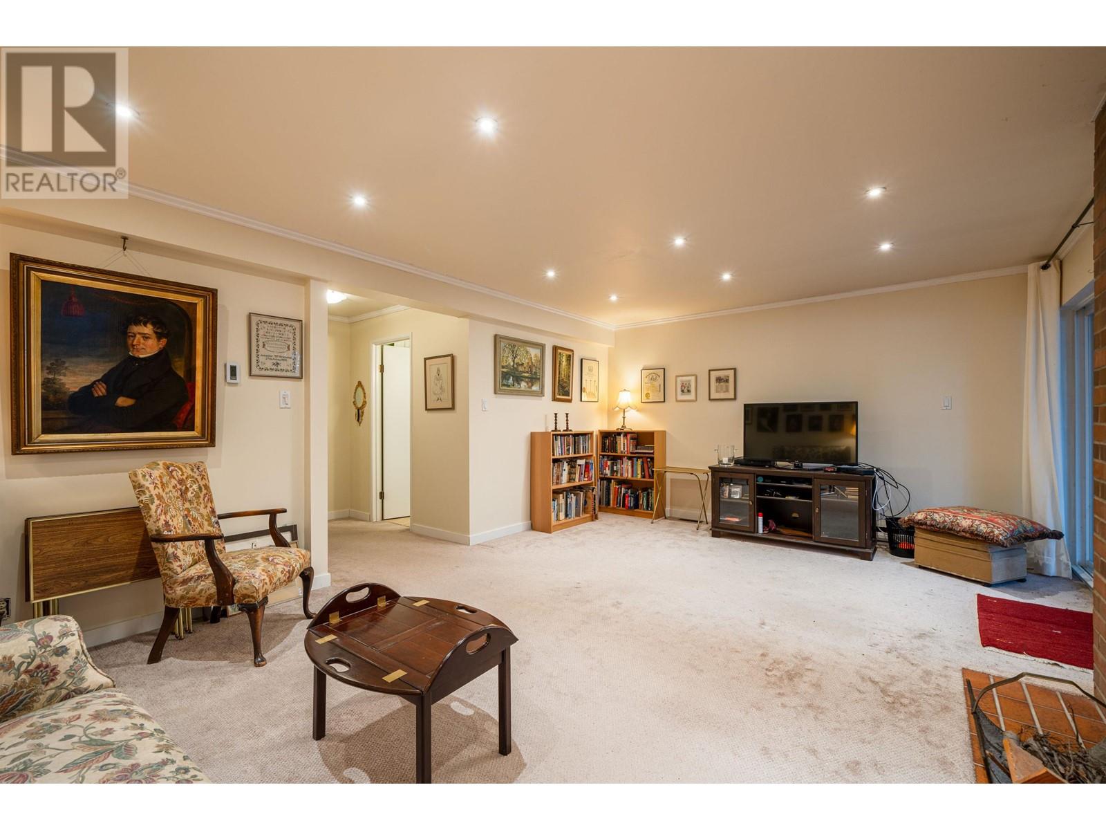 Listing Picture 28 of 38 : 3973 PARKWAY DRIVE, Vancouver / 溫哥華 - 魯藝地產 Yvonne Lu Group - MLS Medallion Club Member