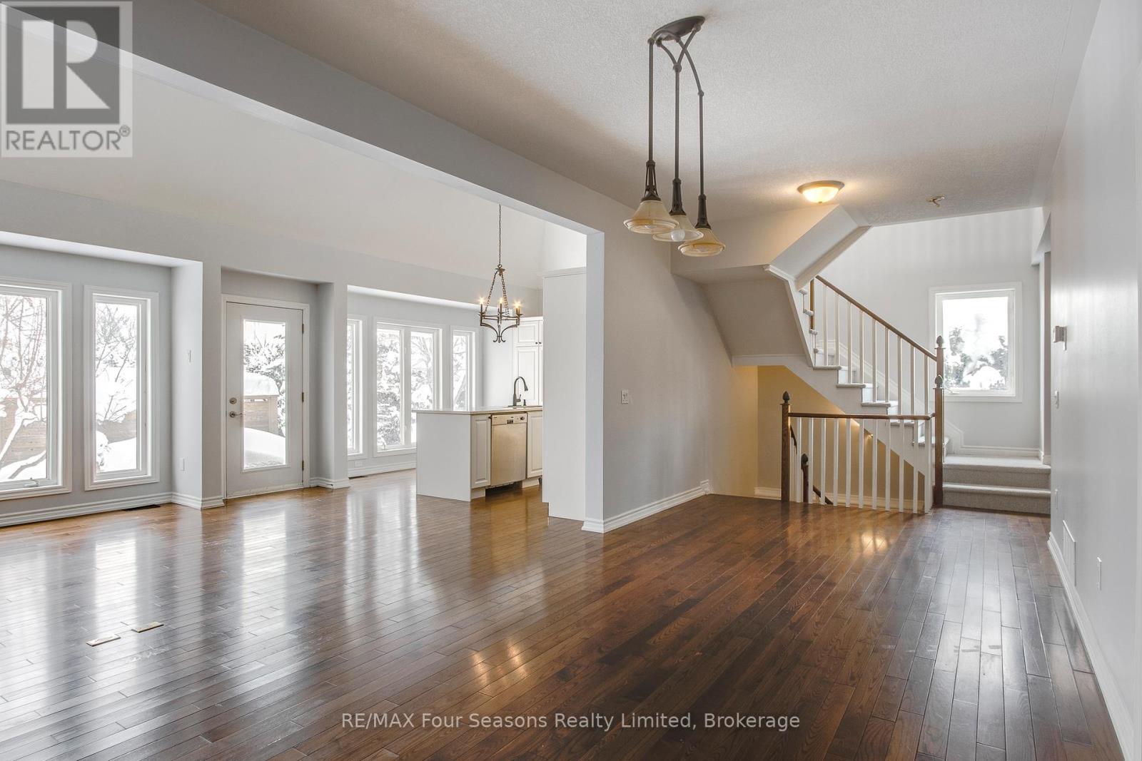 1 - 5 Invermara Court, Orillia, Ontario  L3V 8B4 - Photo 10 - S11983788