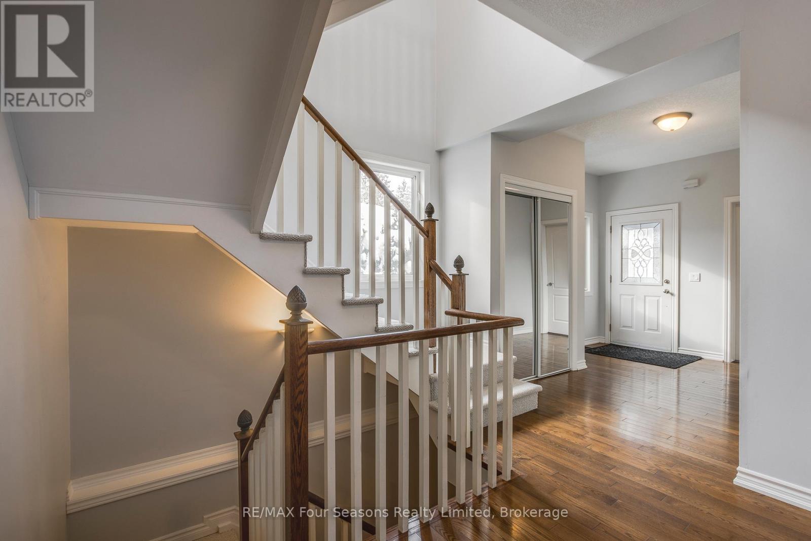1 - 5 Invermara Court, Orillia, Ontario  L3V 8B4 - Photo 6 - S11983788