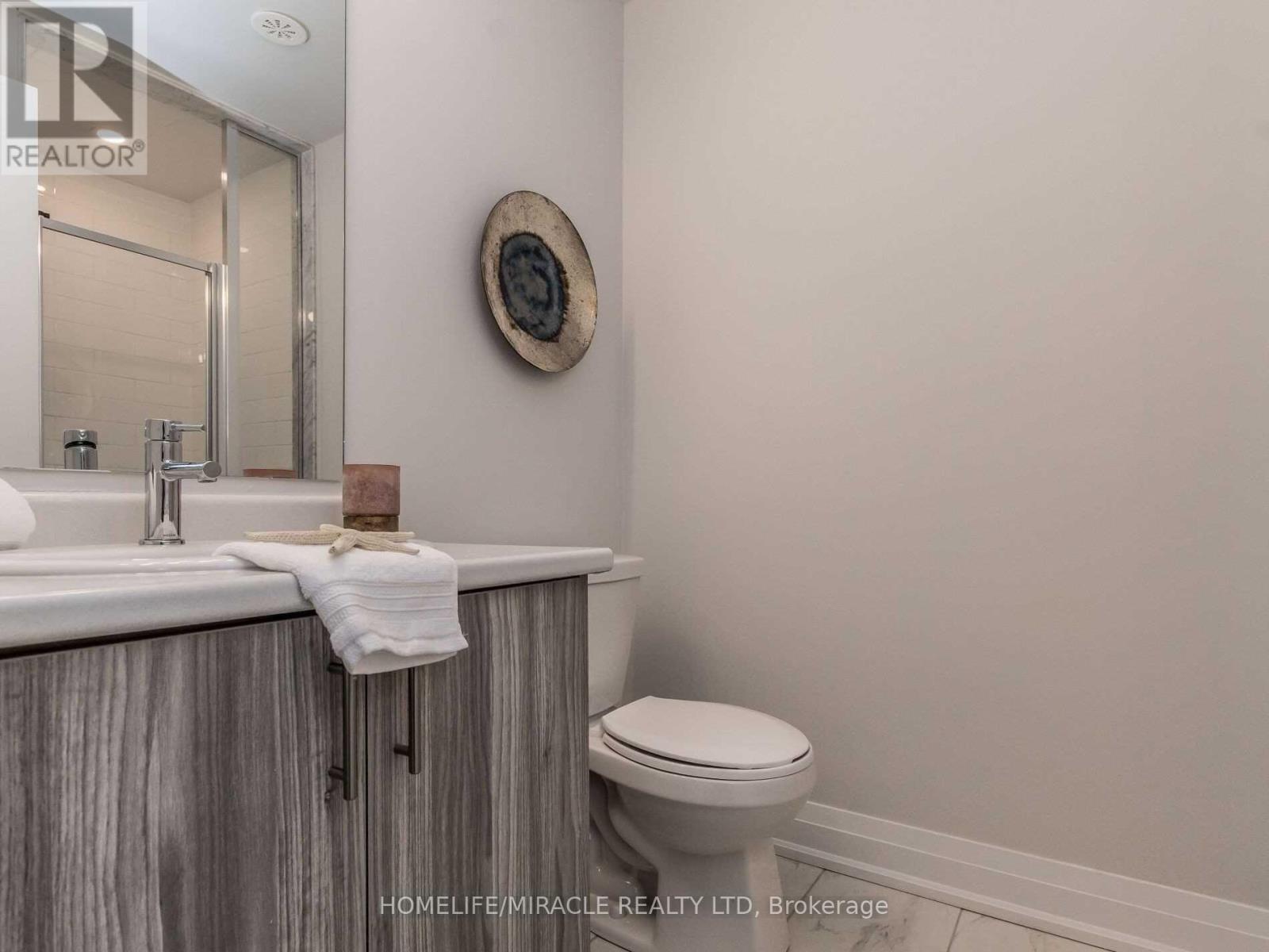 17 Blackstone Street, Toronto (Brookhaven-Amesbury), Ontario  M6L 0A5 - Photo 19 - W11949643