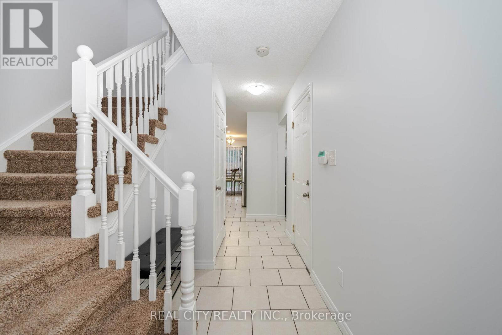 11 Vennio Lane, Hamilton, Ontario  L9B 2Y7 - Photo 18 - X11986269