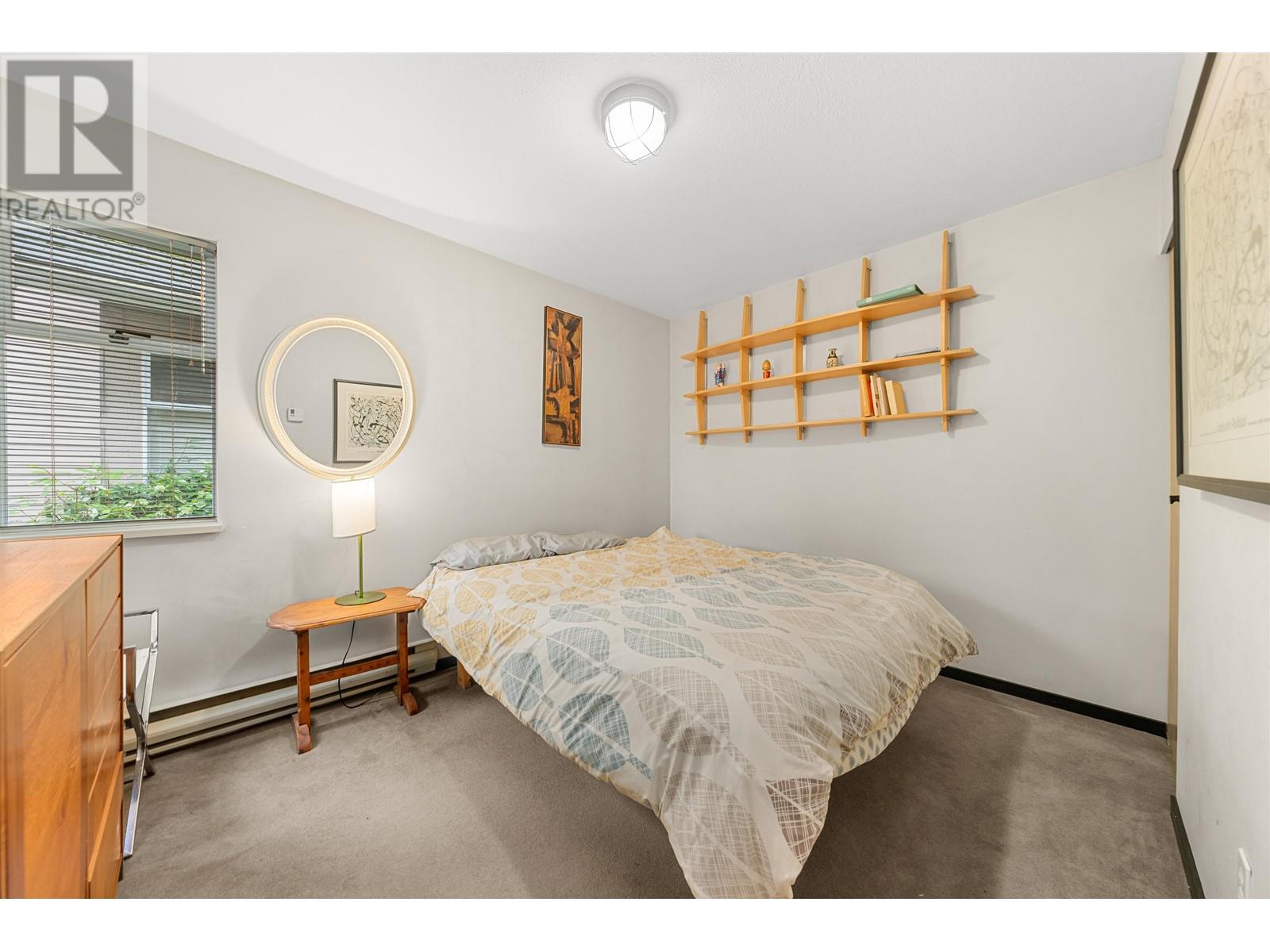 Listing Picture 21 of 38 : 2894 W 16TH AVENUE, Vancouver / 溫哥華 - 魯藝地產 Yvonne Lu Group - MLS Medallion Club Member