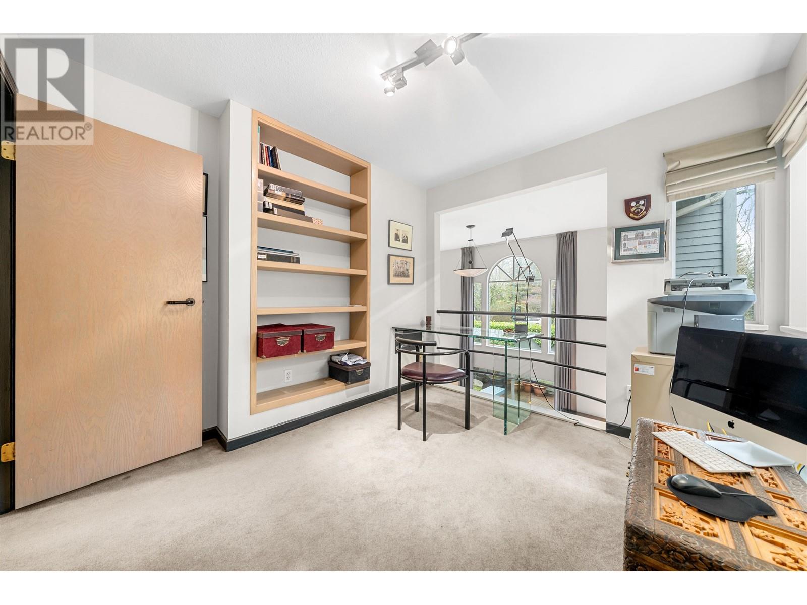 Listing Picture 29 of 38 : 2894 W 16TH AVENUE, Vancouver / 溫哥華 - 魯藝地產 Yvonne Lu Group - MLS Medallion Club Member