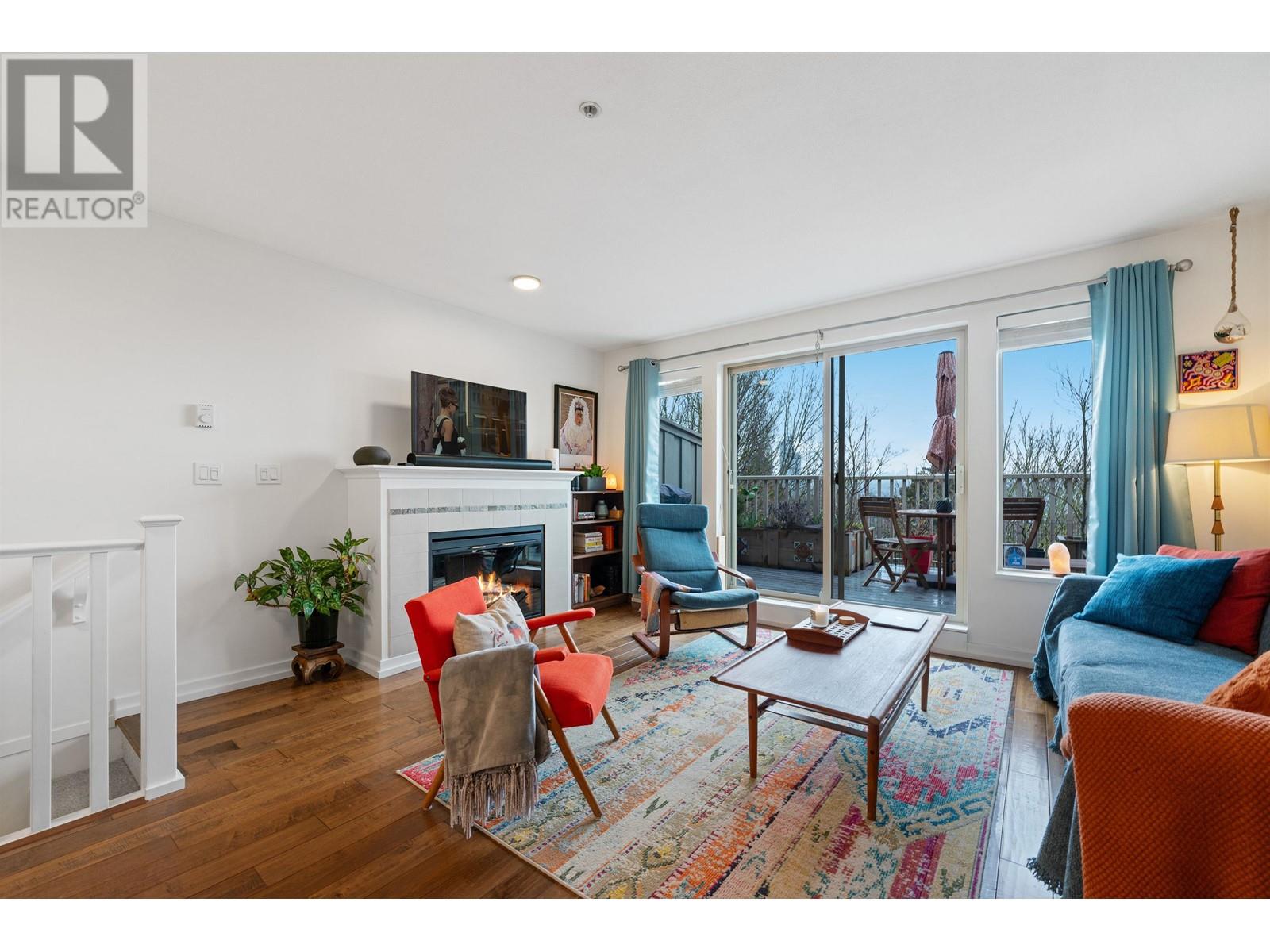 Listing Picture 16 of 40 : 11 3737 PENDER STREET, Burnaby / 本拿比 - 魯藝地產 Yvonne Lu Group - MLS Medallion Club Member