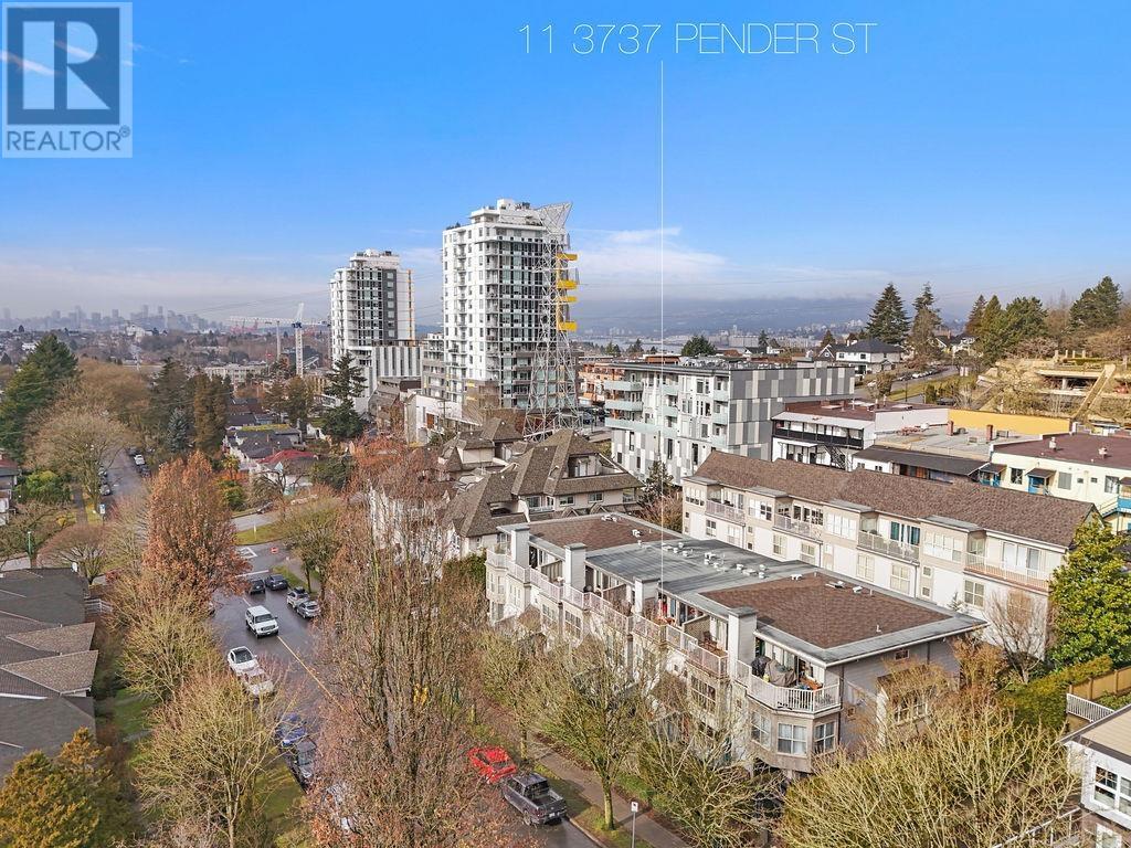 Listing Picture 40 of 40 : 11 3737 PENDER STREET, Burnaby / 本拿比 - 魯藝地產 Yvonne Lu Group - MLS Medallion Club Member