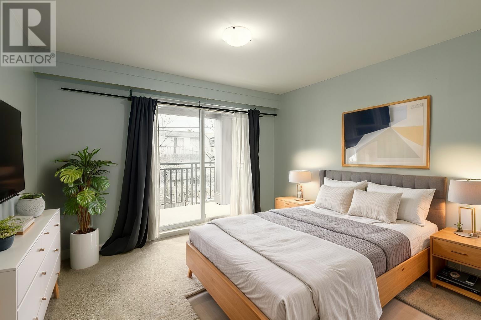 Listing Picture 12 of 24 : 201 1533 E 8TH AVENUE, Vancouver / 溫哥華 - 魯藝地產 Yvonne Lu Group - MLS Medallion Club Member