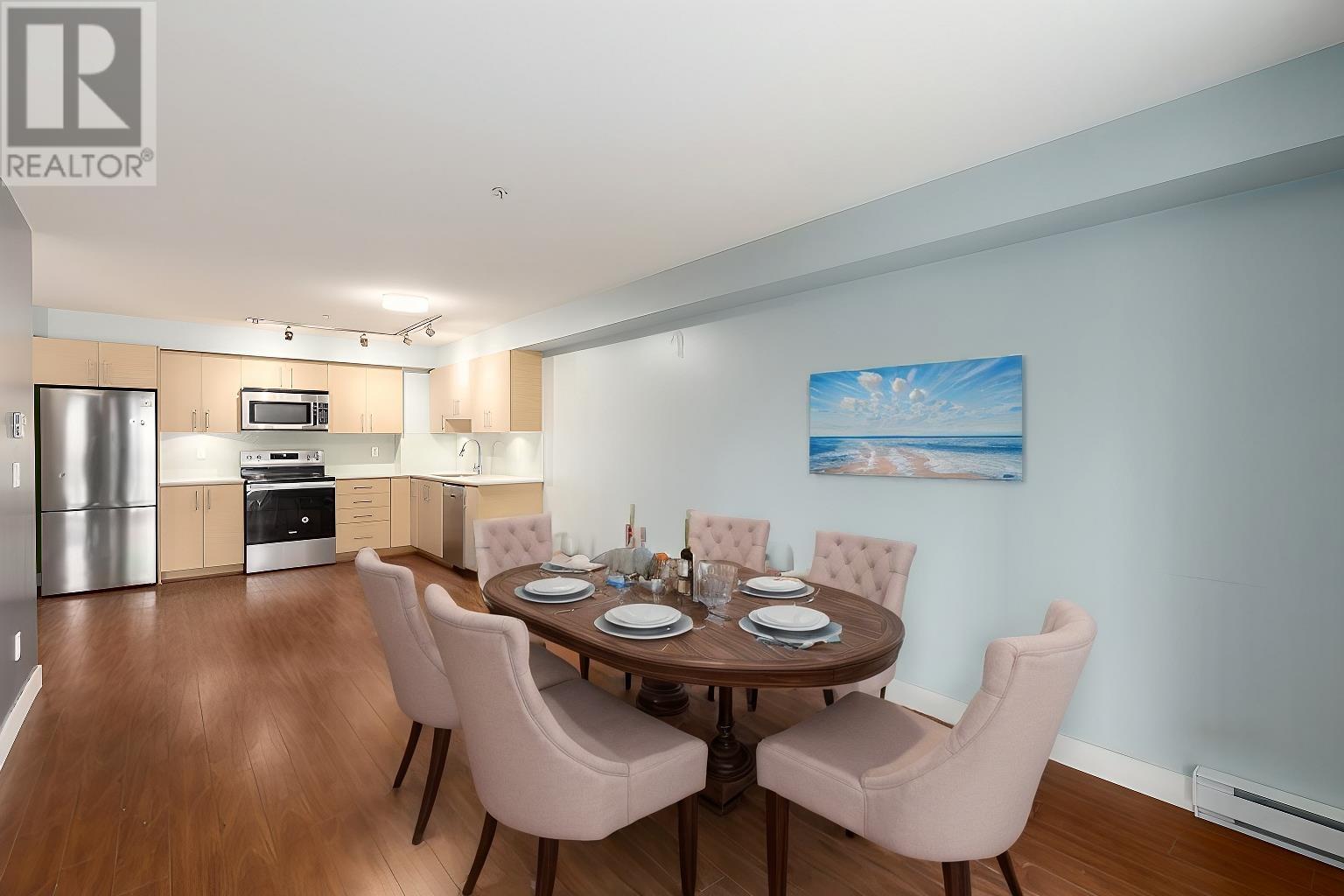 Listing Picture 6 of 24 : 201 1533 E 8TH AVENUE, Vancouver / 溫哥華 - 魯藝地產 Yvonne Lu Group - MLS Medallion Club Member