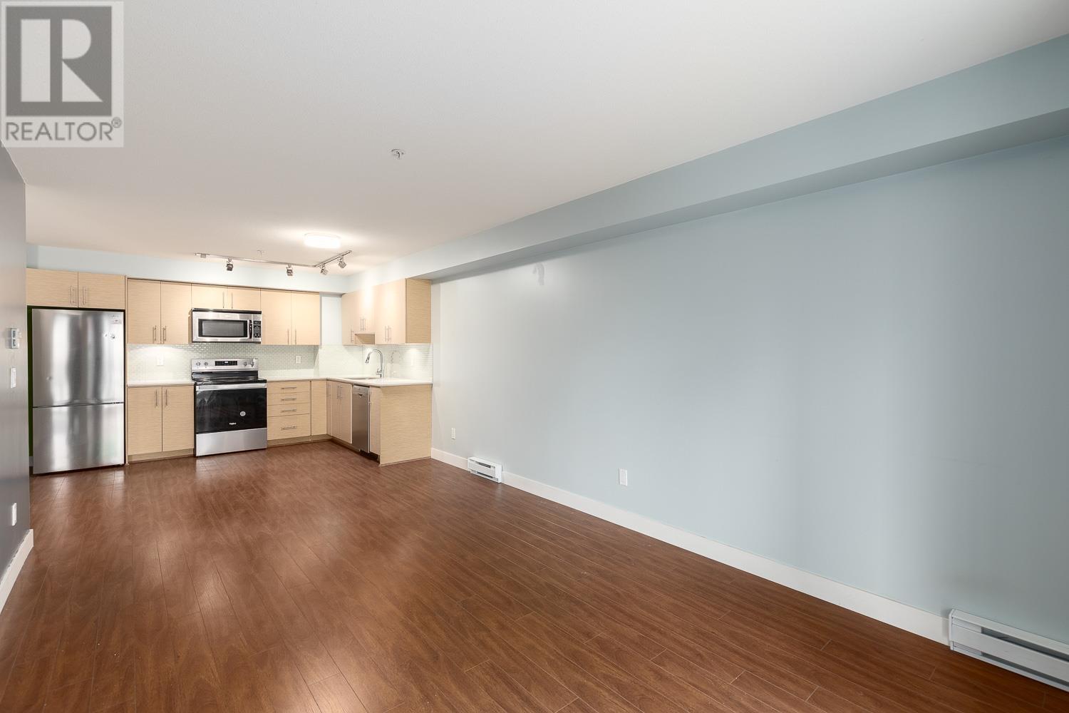 Listing Picture 7 of 24 : 201 1533 E 8TH AVENUE, Vancouver / 溫哥華 - 魯藝地產 Yvonne Lu Group - MLS Medallion Club Member