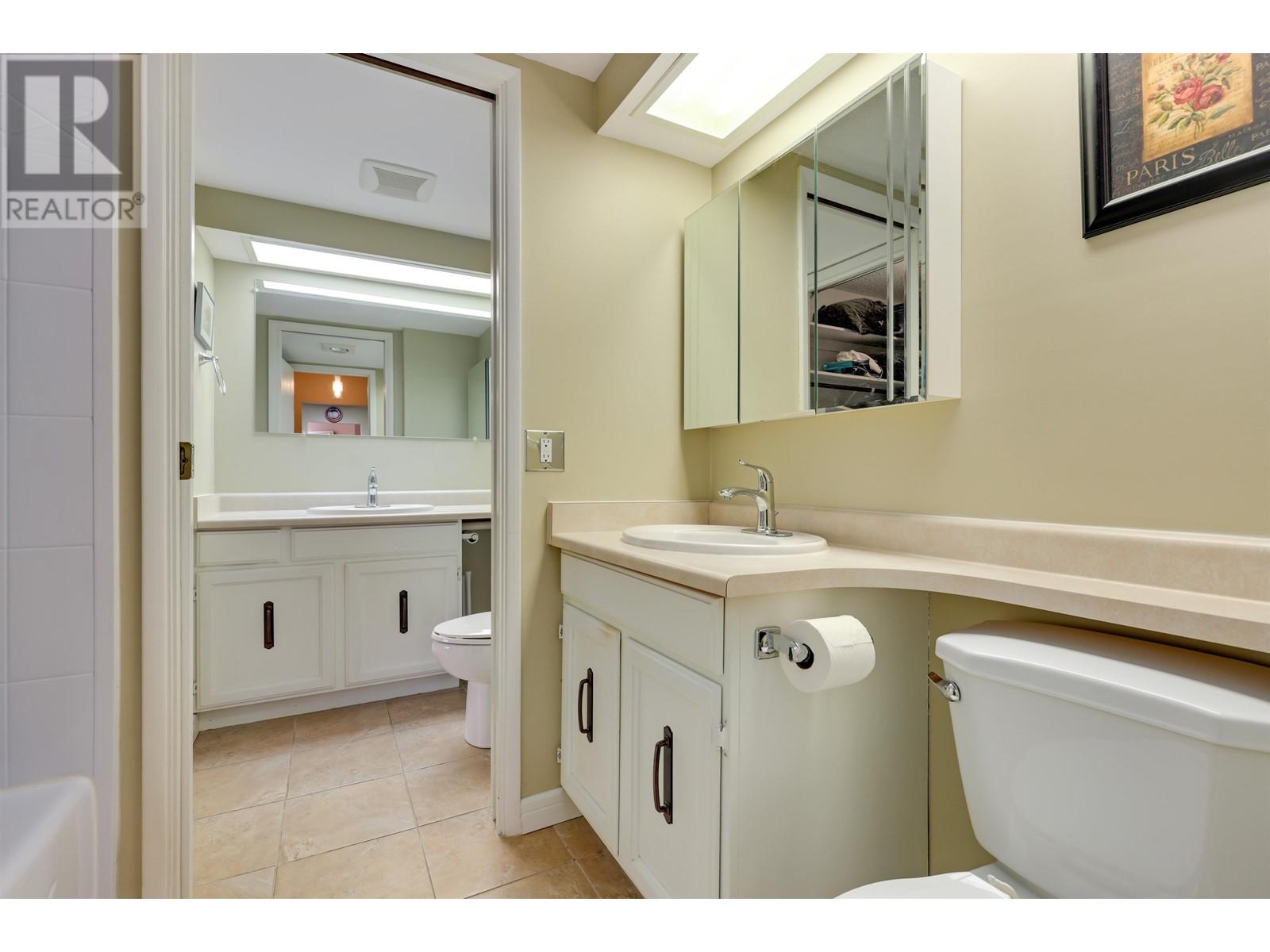702 710 Seventh Avenue, New Westminster, British Columbia  V3M 5V3 - Photo 18 - R2969995