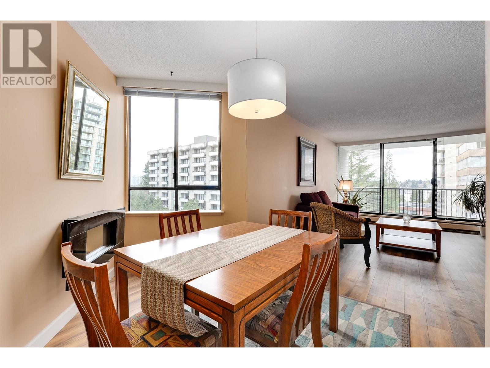 702 710 Seventh Avenue, New Westminster, British Columbia  V3M 5V3 - Photo 2 - R2969995