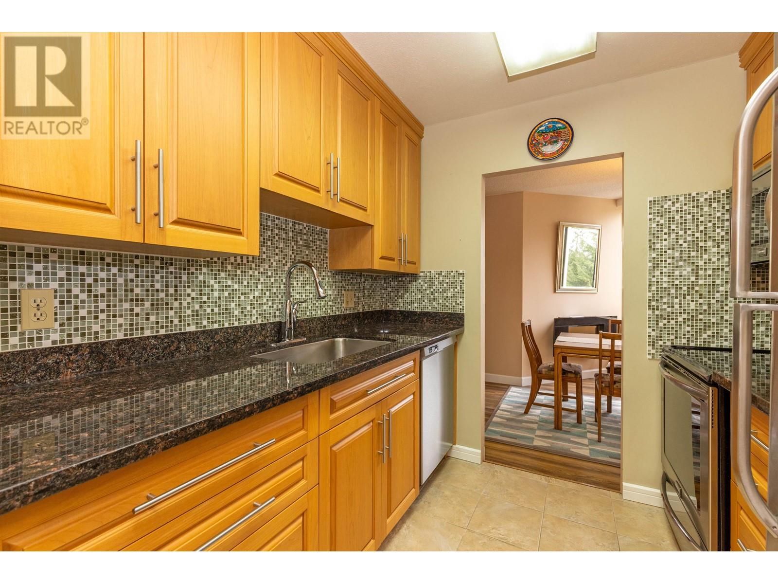 702 710 Seventh Avenue, New Westminster, British Columbia  V3M 5V3 - Photo 9 - R2969995