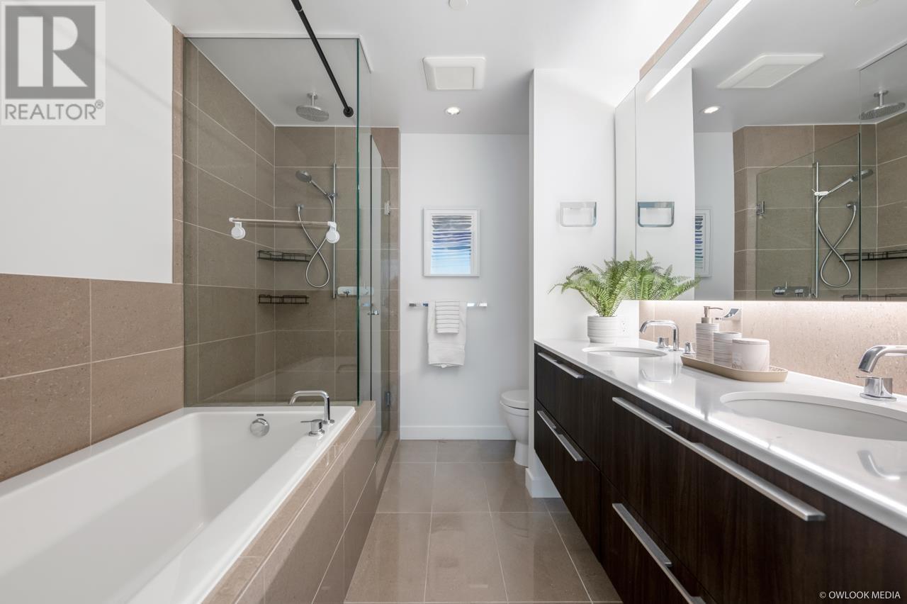 Listing Picture 25 of 38 : 105 6622 PEARSON WAY, Richmond / 烈治文 - 魯藝地產 Yvonne Lu Group - MLS Medallion Club Member