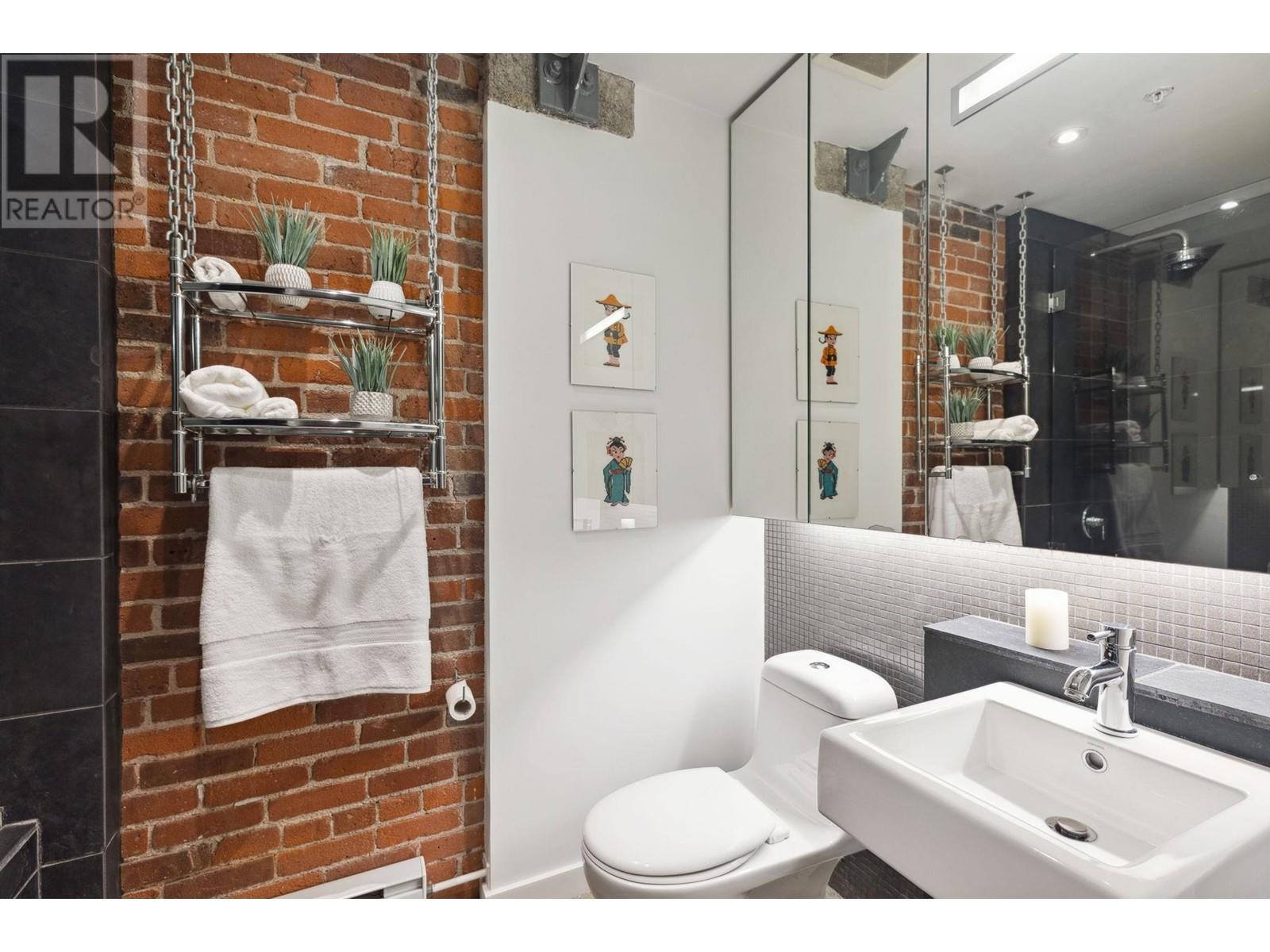 Listing Picture 16 of 30 : 503 53 W HASTINGS STREET, Vancouver / 溫哥華 - 魯藝地產 Yvonne Lu Group - MLS Medallion Club Member