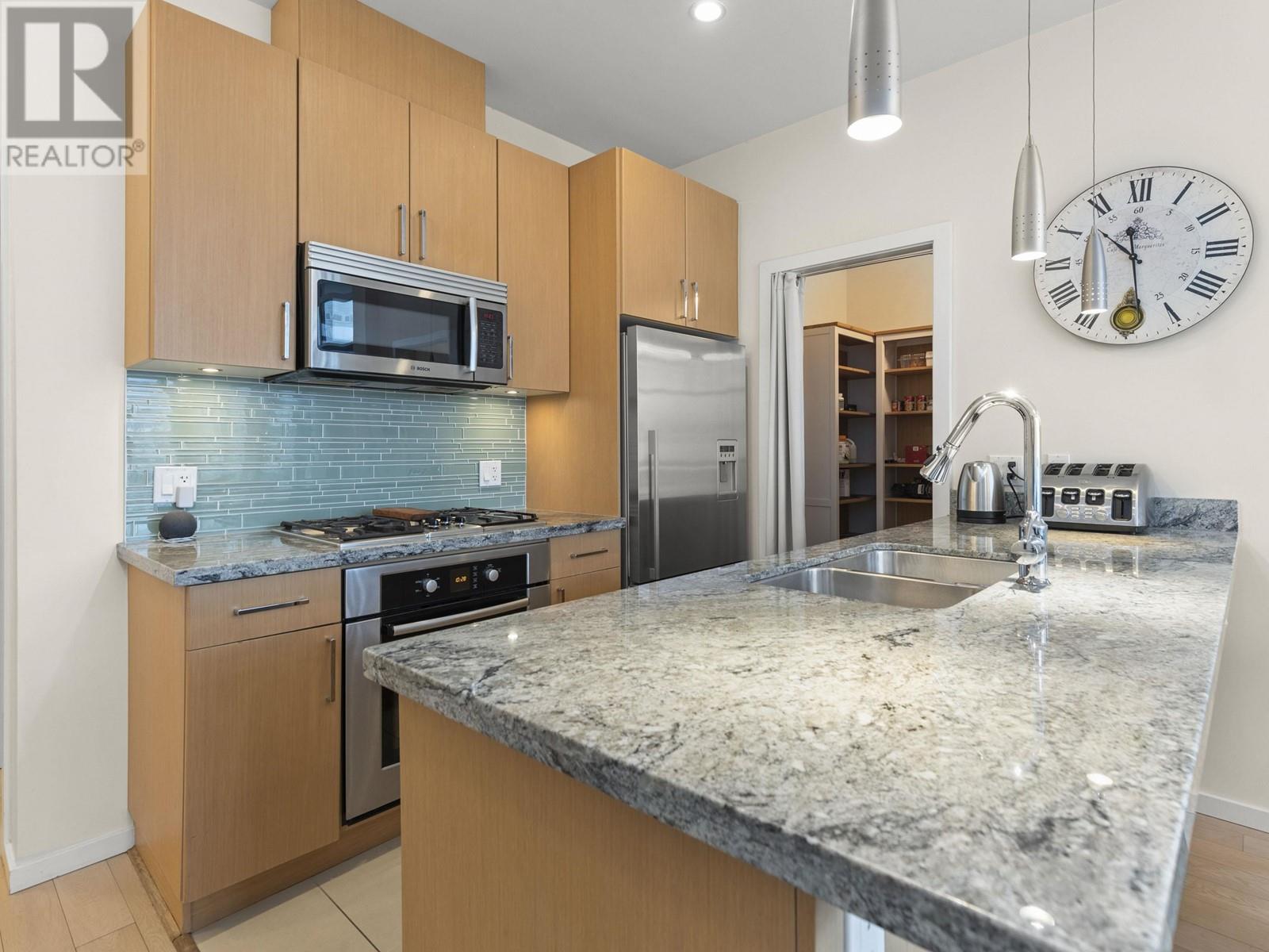 901 63 W 2nd Avenue, Vancouver, British Columbia  V5Y 0G8 - Photo 12 - R2970009