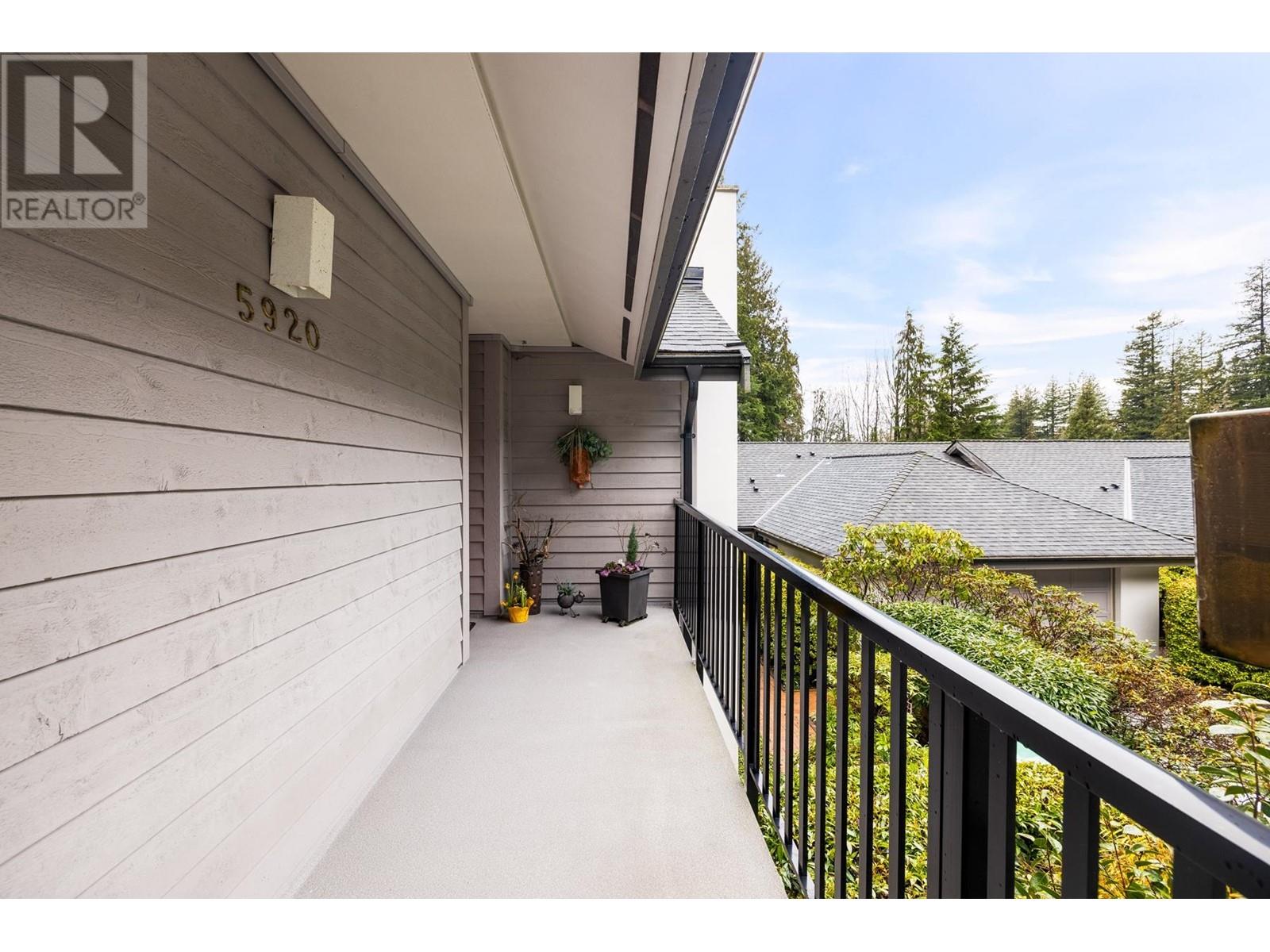 5920 Nancy Greene Way, North Vancouver, British Columbia  V7R 4N4 - Photo 31 - R2970014