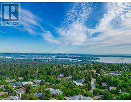 1035 CRESTLINE ROAD, West Vancouver, British Columbia