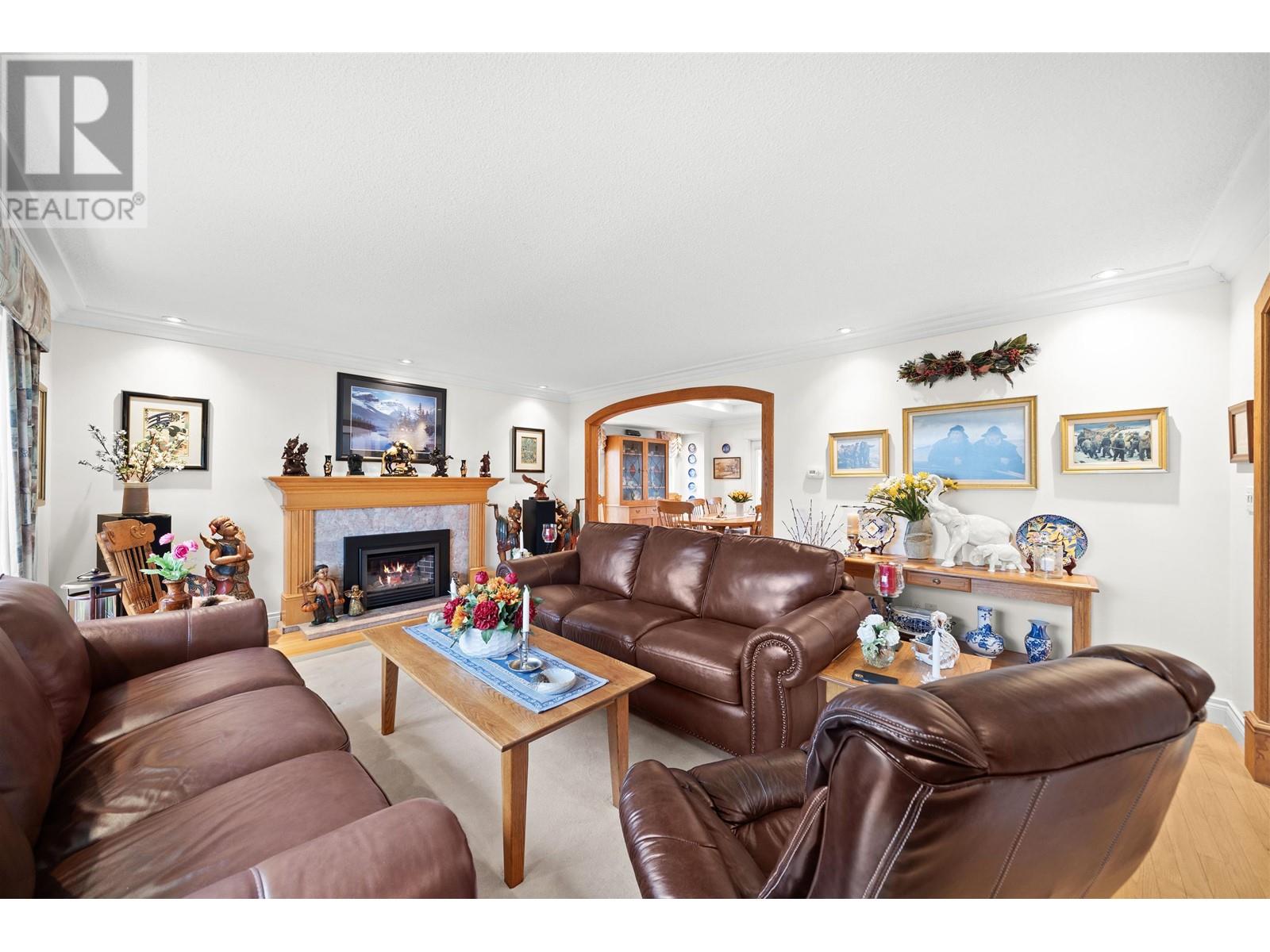 Listing Picture 14 of 31 : 8511 FAIRFAX CRESCENT, Richmond / 烈治文 - 魯藝地產 Yvonne Lu Group - MLS Medallion Club Member