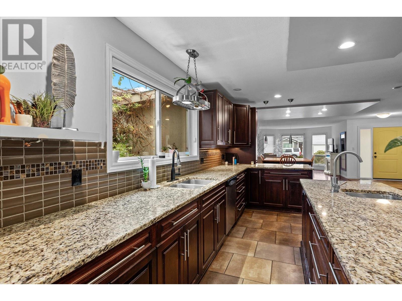 Property at 3430 Silverberry Road image 5