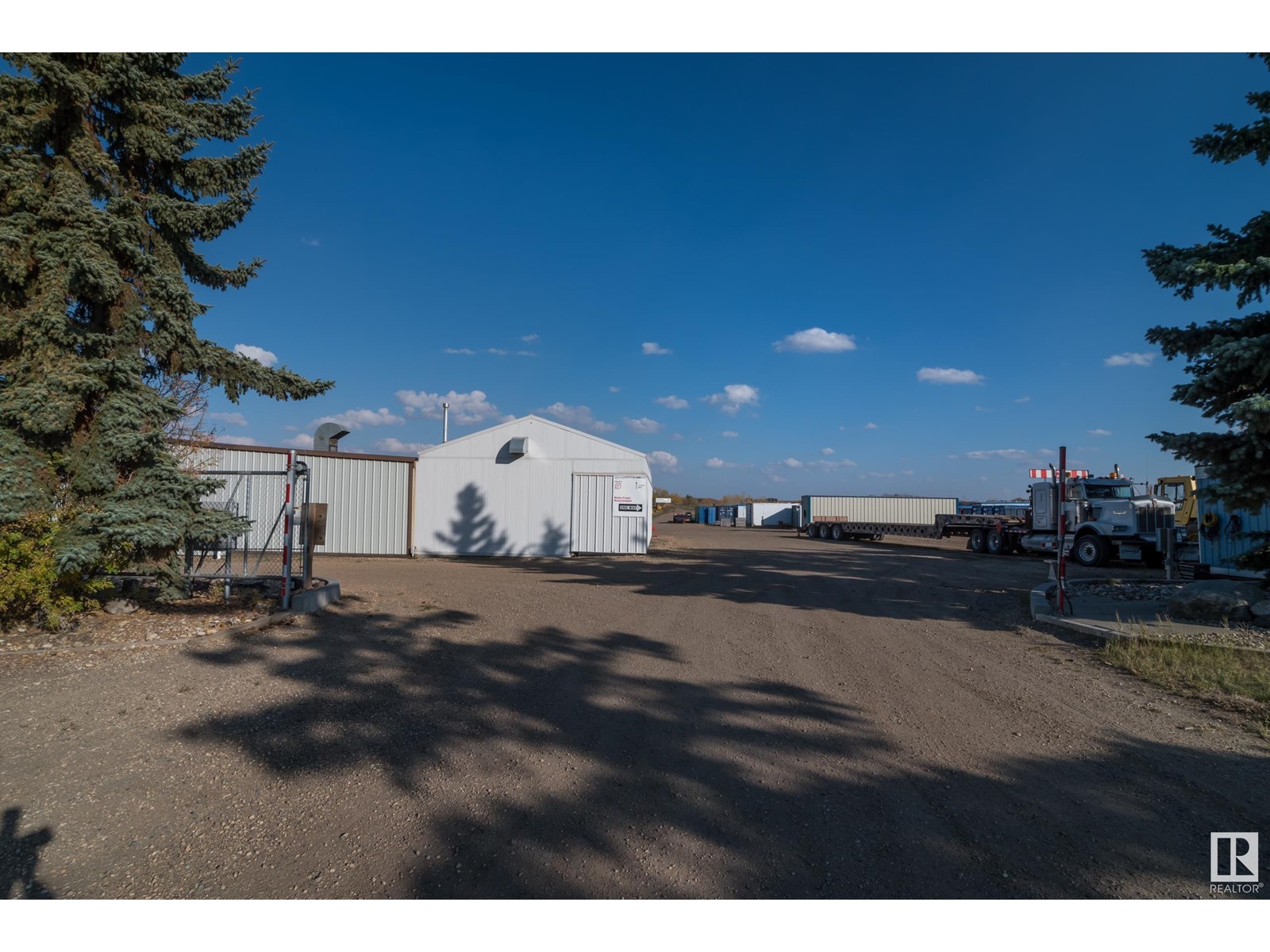 Property at 53113C HWY 21 image 2