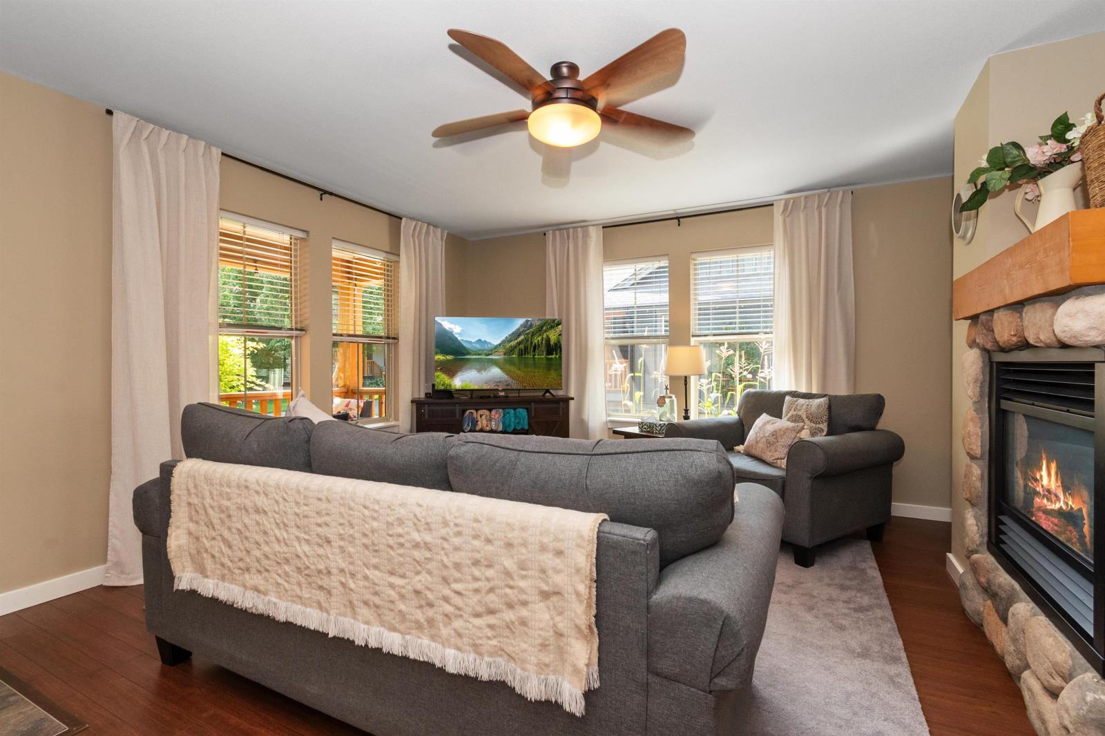 Property at 1853 MOSSY GREEN WAY image 5
