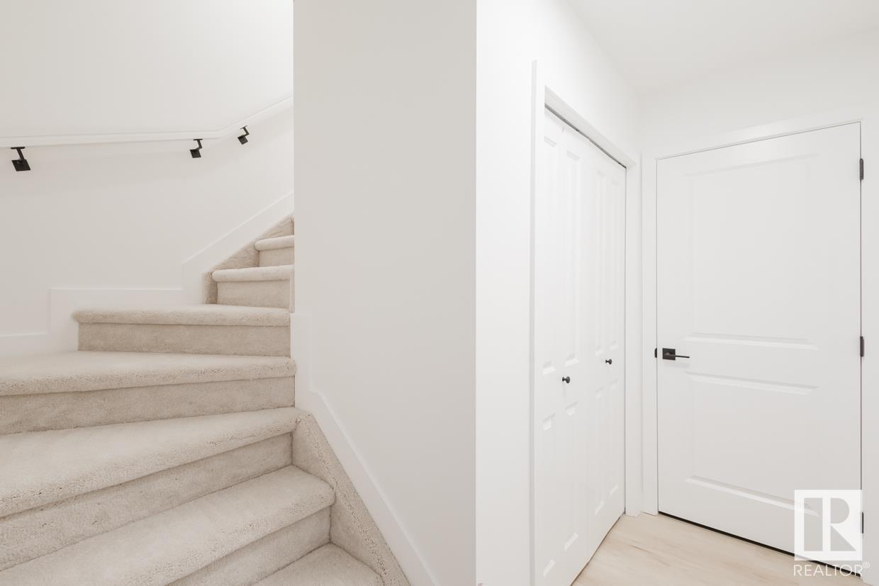 Property at #49 1010 MILLBOURNE RD NW image 4