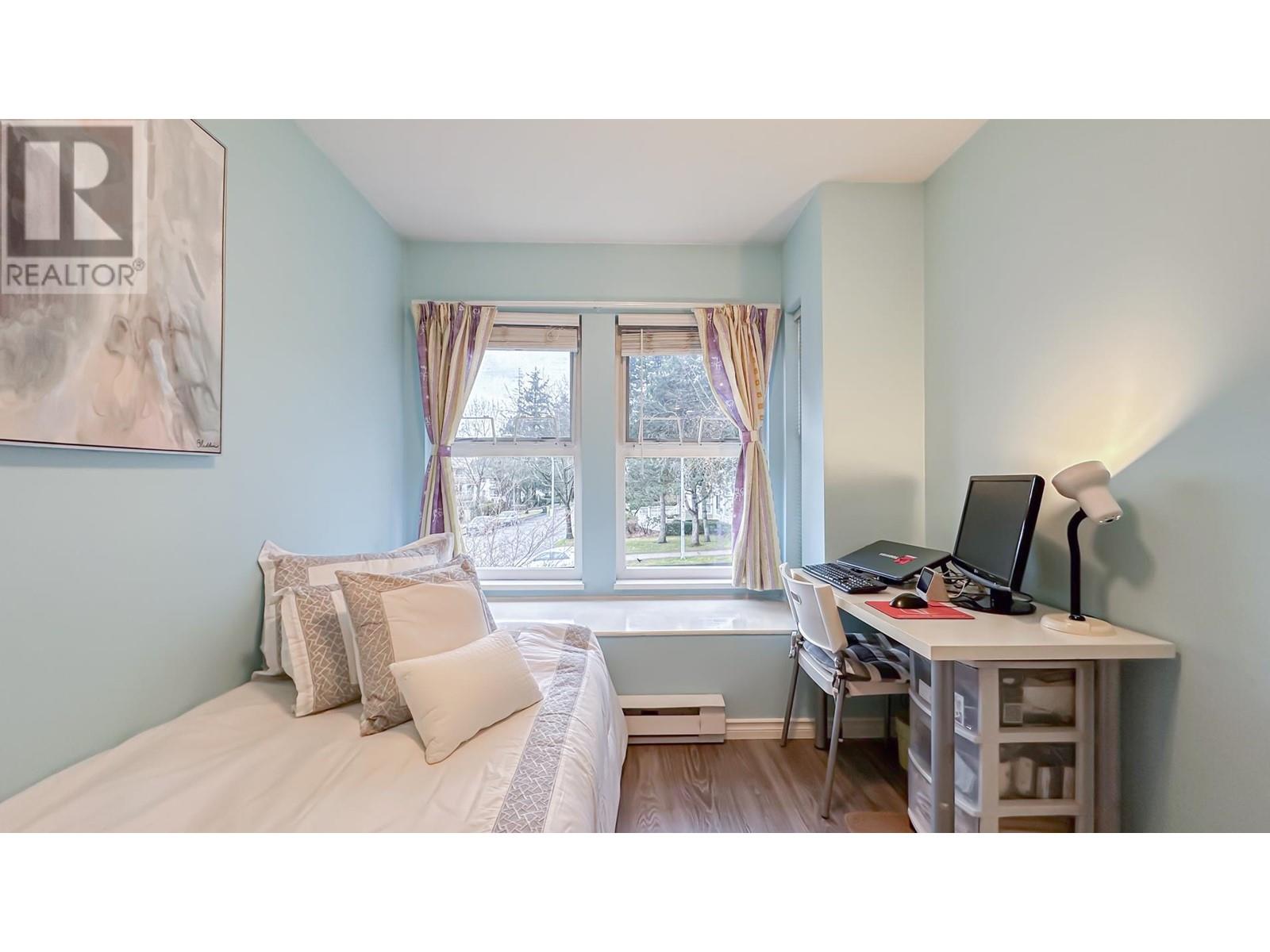 Listing Picture 19 of 33 : 2 7170 ANTRIM AVENUE, Burnaby / 本拿比 - 魯藝地產 Yvonne Lu Group - MLS Medallion Club Member