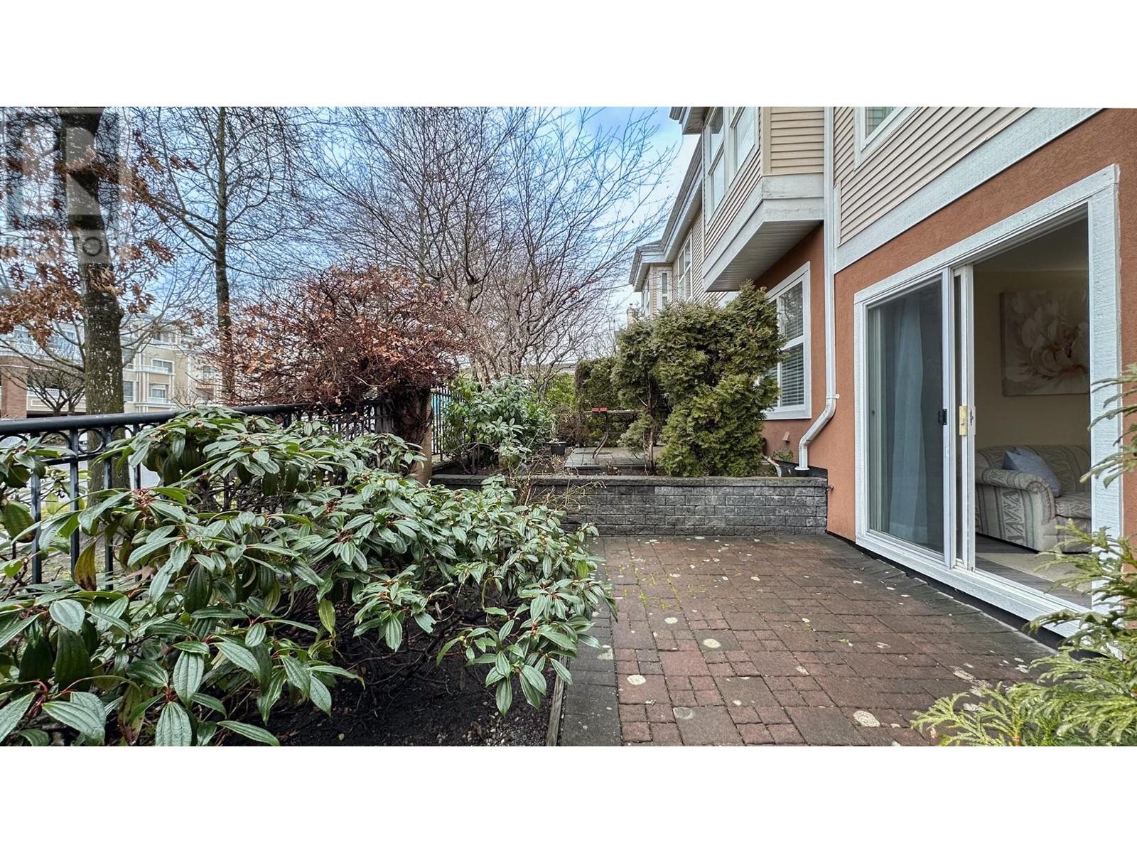 Listing Picture 31 of 33 : 2 7170 ANTRIM AVENUE, Burnaby / 本拿比 - 魯藝地產 Yvonne Lu Group - MLS Medallion Club Member
