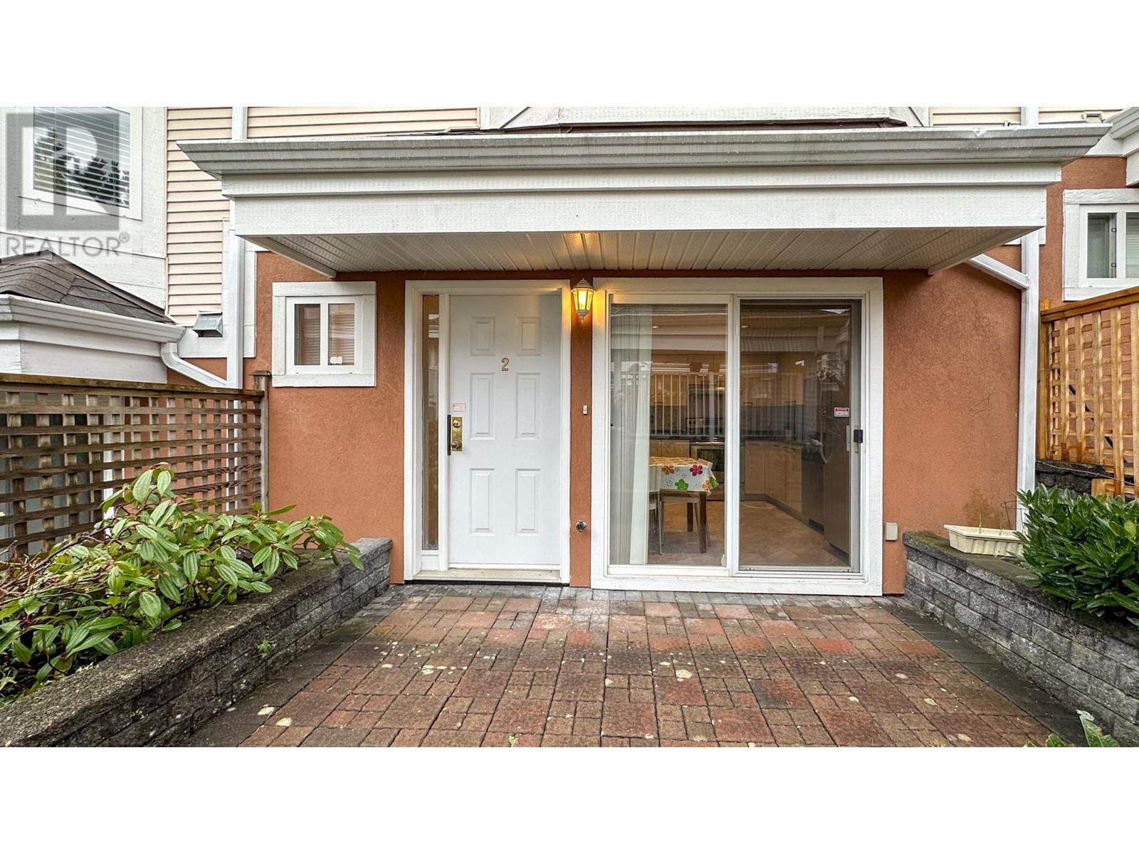 Listing Picture 29 of 33 : 2 7170 ANTRIM AVENUE, Burnaby / 本拿比 - 魯藝地產 Yvonne Lu Group - MLS Medallion Club Member