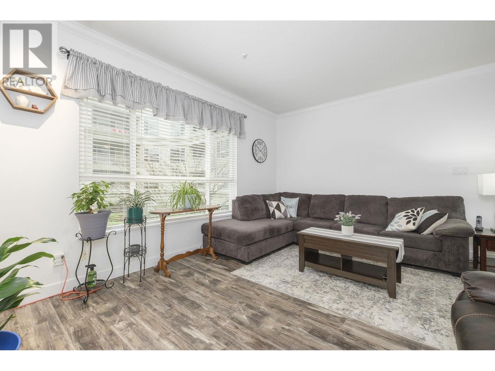 208 3098 Guildford Way, Coquitlam, British Columbia  V3B 7W8 - Photo 5 - R2970025