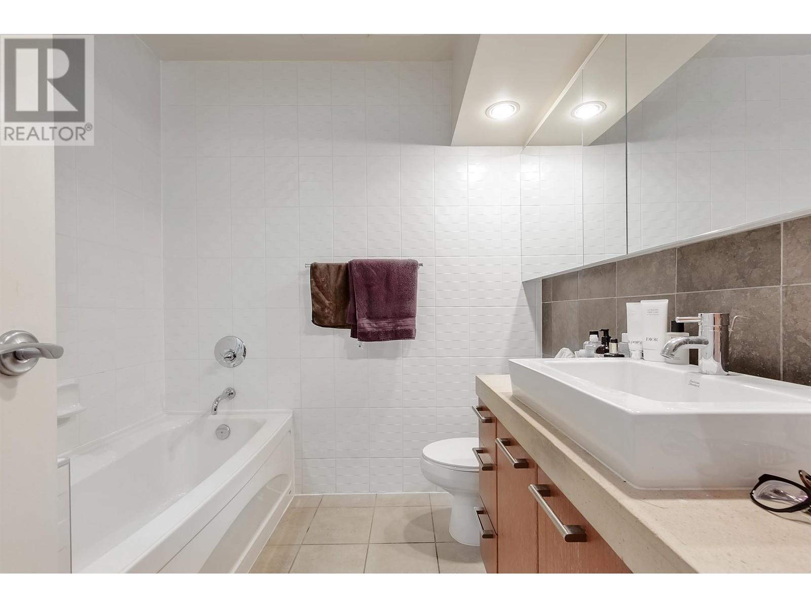 503 1333 W Georgia Street, Vancouver, British Columbia  V6E 4V3 - Photo 15 - R2970042