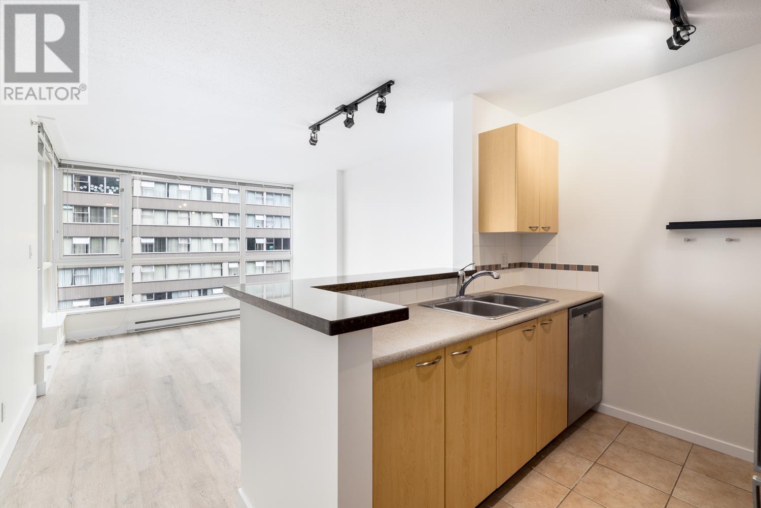 1005 1420 W Georgia Street, Vancouver, British Columbia  V6G 3K4 - Photo 2 - R2970045