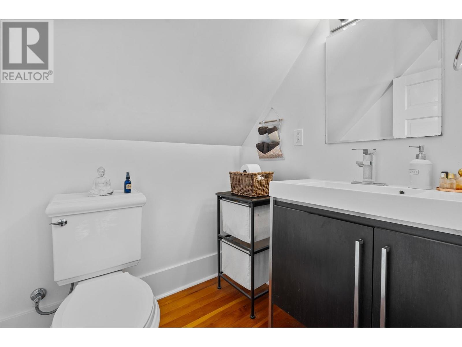 Listing Picture 27 of 40 : 2066 W 42ND AVENUE, Vancouver / 溫哥華 - 魯藝地產 Yvonne Lu Group - MLS Medallion Club Member