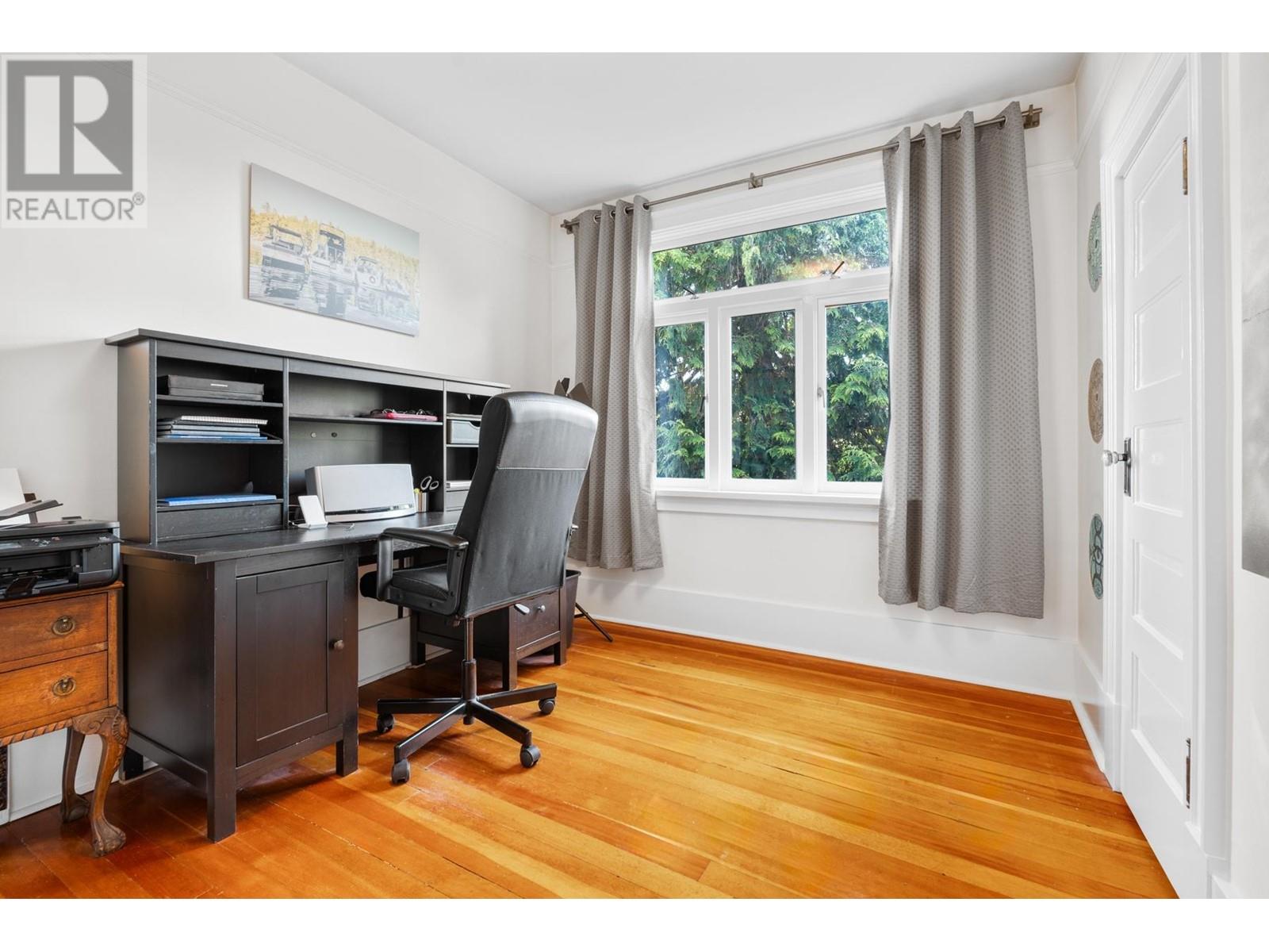 Listing Picture 29 of 40 : 2066 W 42ND AVENUE, Vancouver / 溫哥華 - 魯藝地產 Yvonne Lu Group - MLS Medallion Club Member