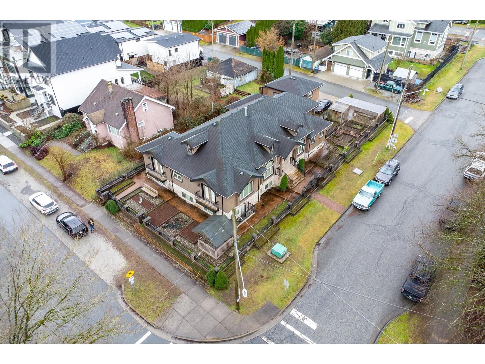 2701 St George Street, Port Moody, British Columbia  V3H 2H1 - Photo 24 - R2970094
