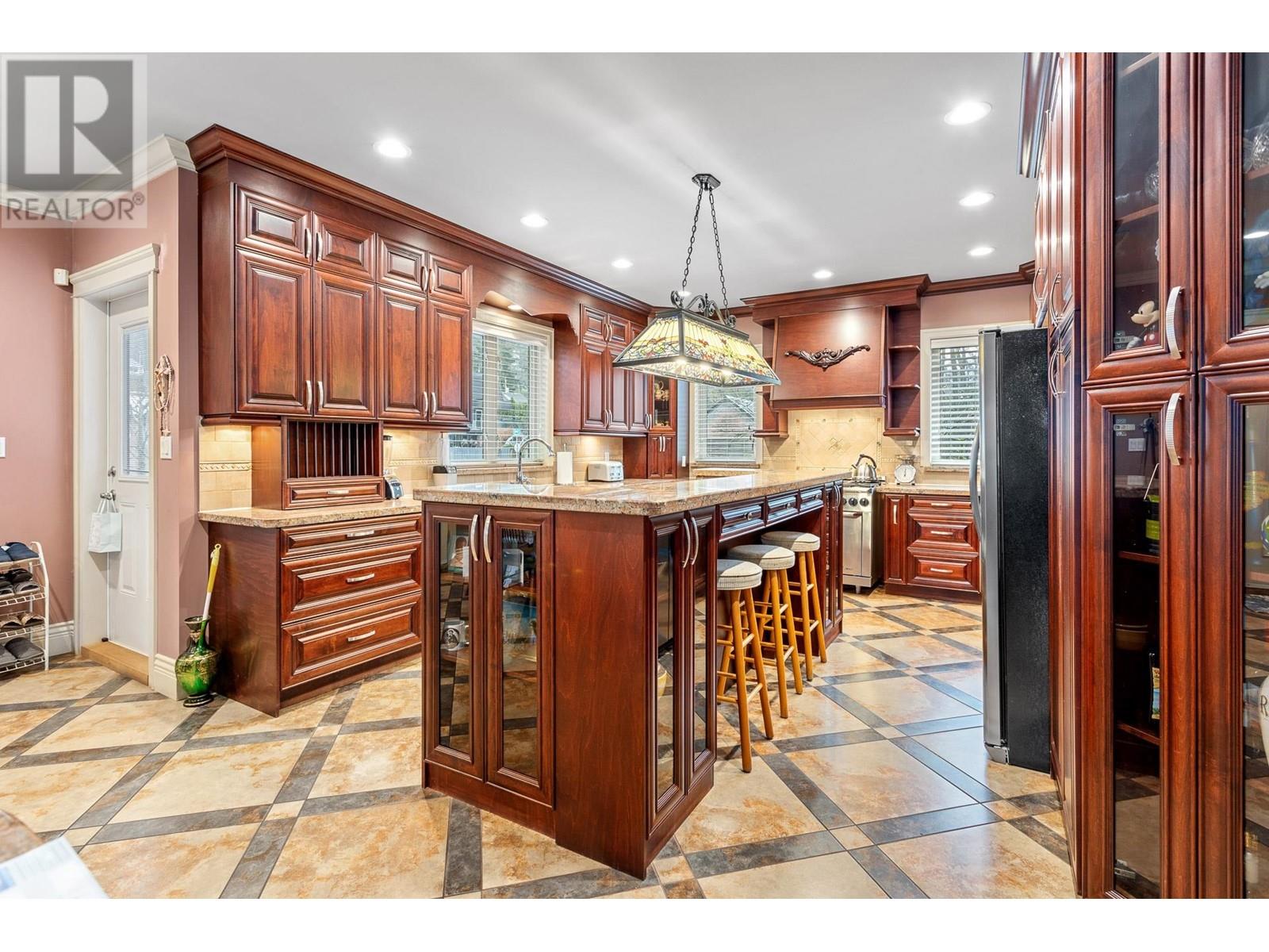2701 St George Street, Port Moody, British Columbia  V3H 2H1 - Photo 8 - R2970094