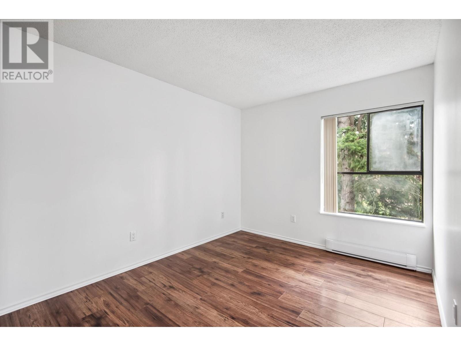 Listing Picture 14 of 26 : 202 7411 MINORU BOULEVARD, Richmond / 烈治文 - 魯藝地產 Yvonne Lu Group - MLS Medallion Club Member