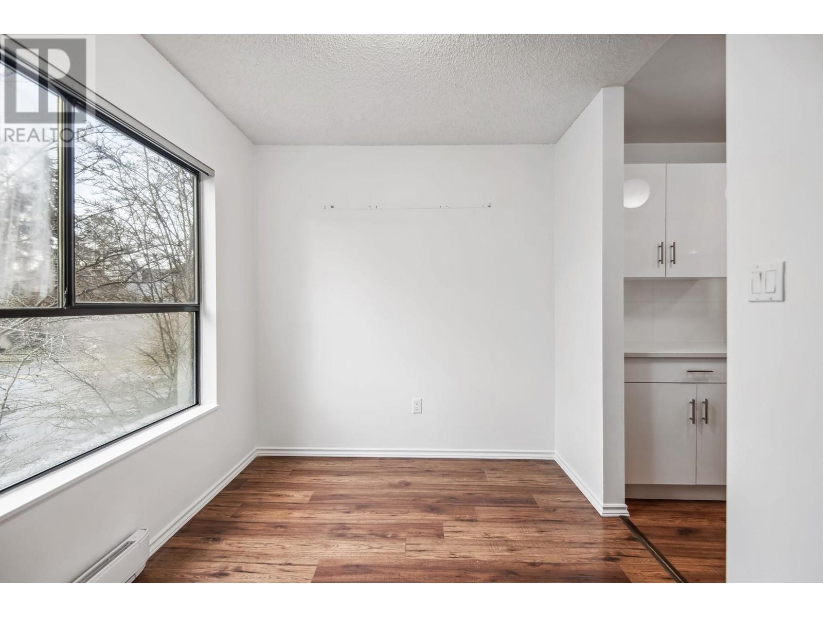 Listing Picture 9 of 26 : 202 7411 MINORU BOULEVARD, Richmond / 烈治文 - 魯藝地產 Yvonne Lu Group - MLS Medallion Club Member