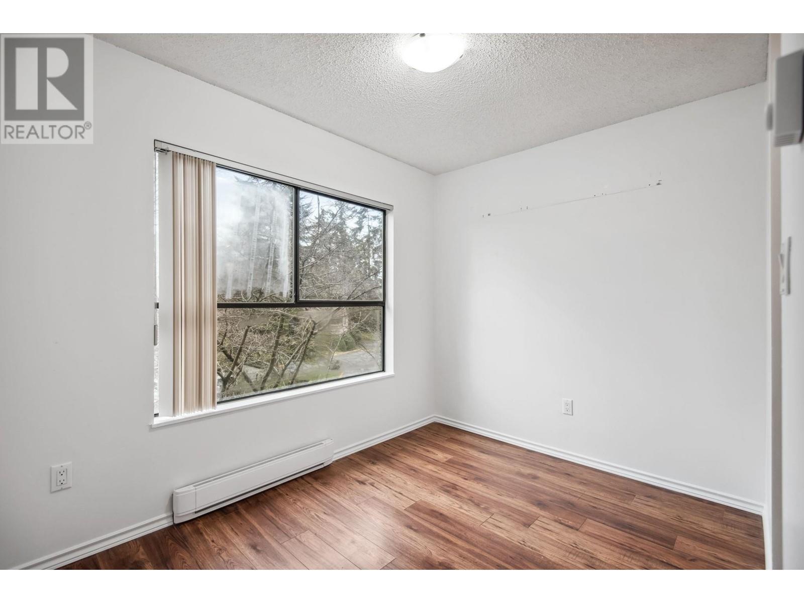 Listing Picture 8 of 26 : 202 7411 MINORU BOULEVARD, Richmond / 烈治文 - 魯藝地產 Yvonne Lu Group - MLS Medallion Club Member