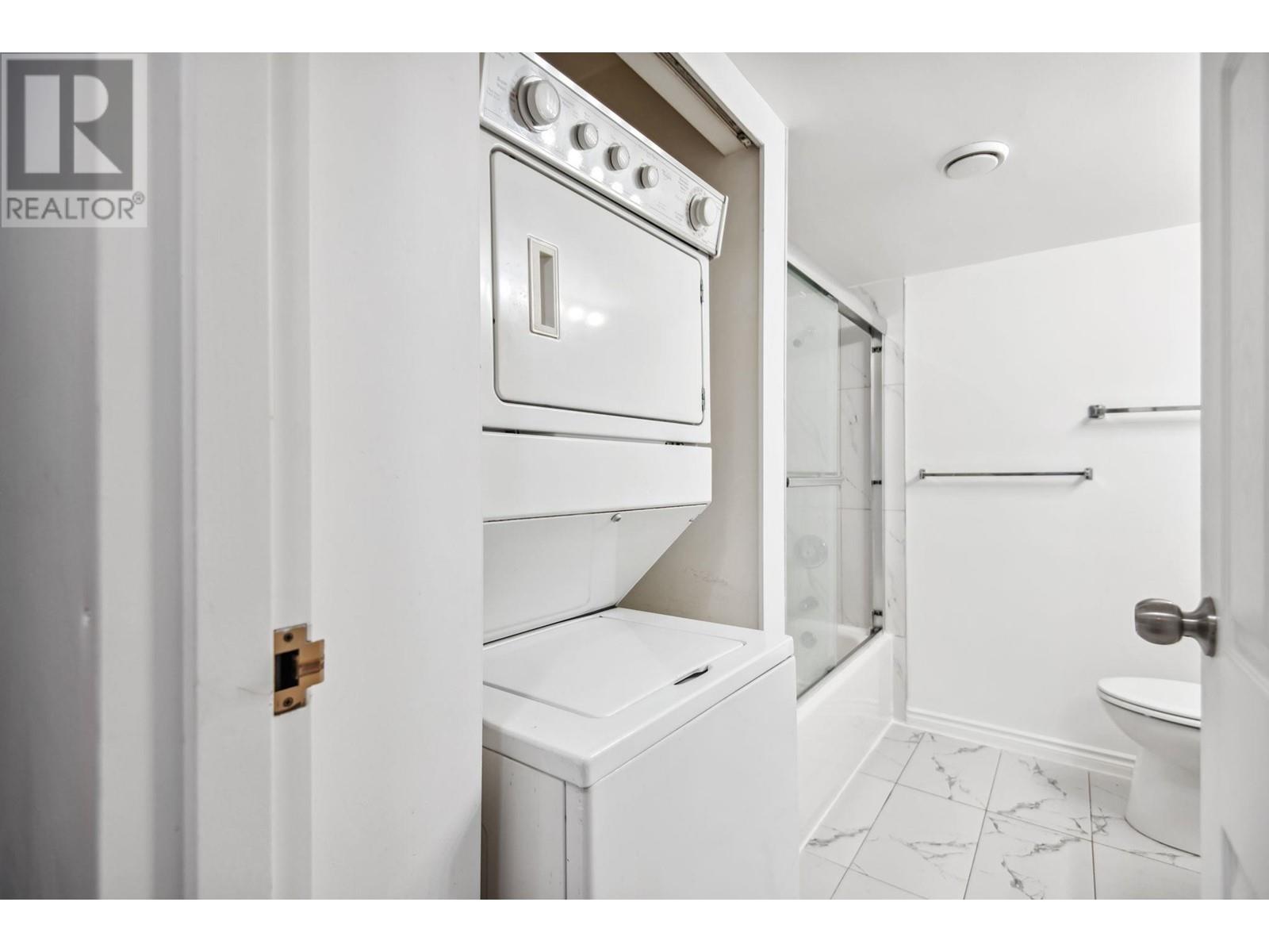 Listing Picture 16 of 26 : 202 7411 MINORU BOULEVARD, Richmond / 烈治文 - 魯藝地產 Yvonne Lu Group - MLS Medallion Club Member