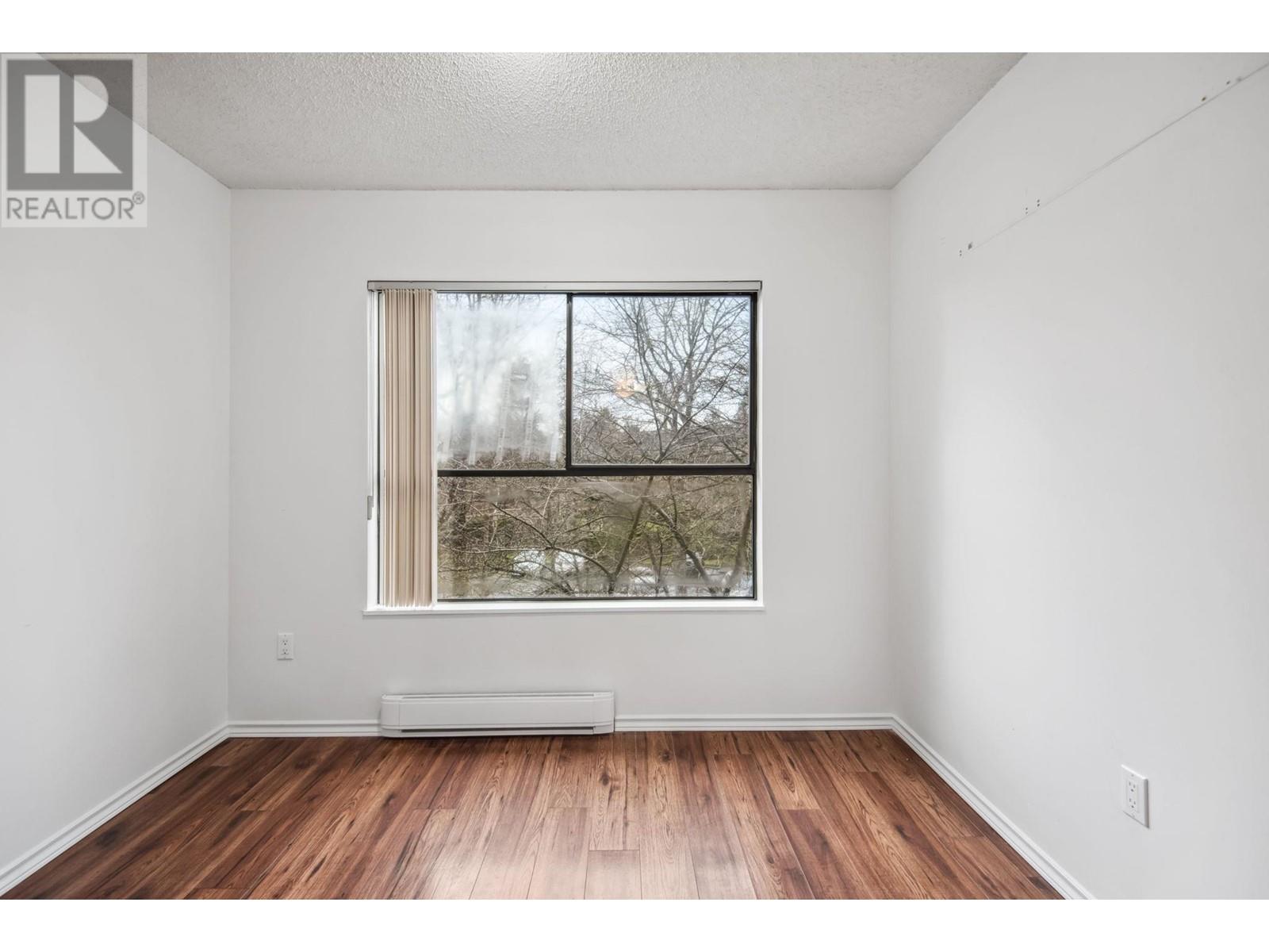 Listing Picture 20 of 26 : 202 7411 MINORU BOULEVARD, Richmond / 烈治文 - 魯藝地產 Yvonne Lu Group - MLS Medallion Club Member