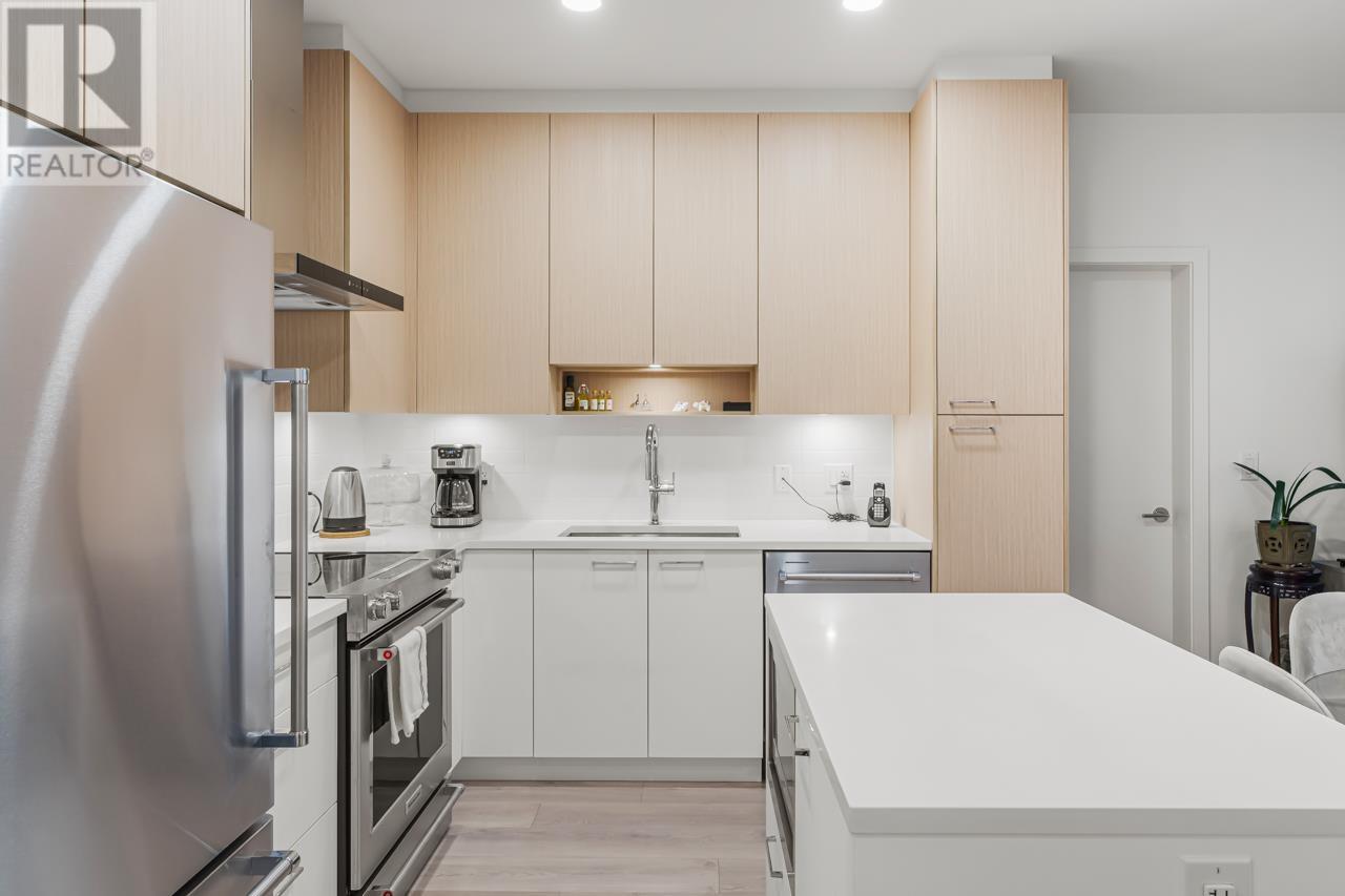 121 7588 16th Street, Burnaby, British Columbia  V3N 0H8 - Photo 4 - R2969972