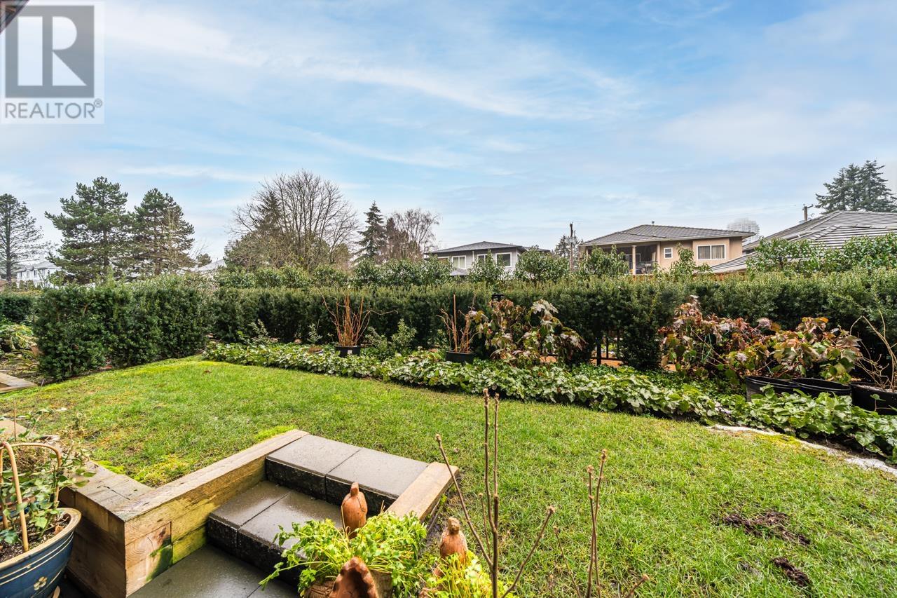 121 7588 16th Street, Burnaby, British Columbia  V3N 0H8 - Photo 19 - R2969972