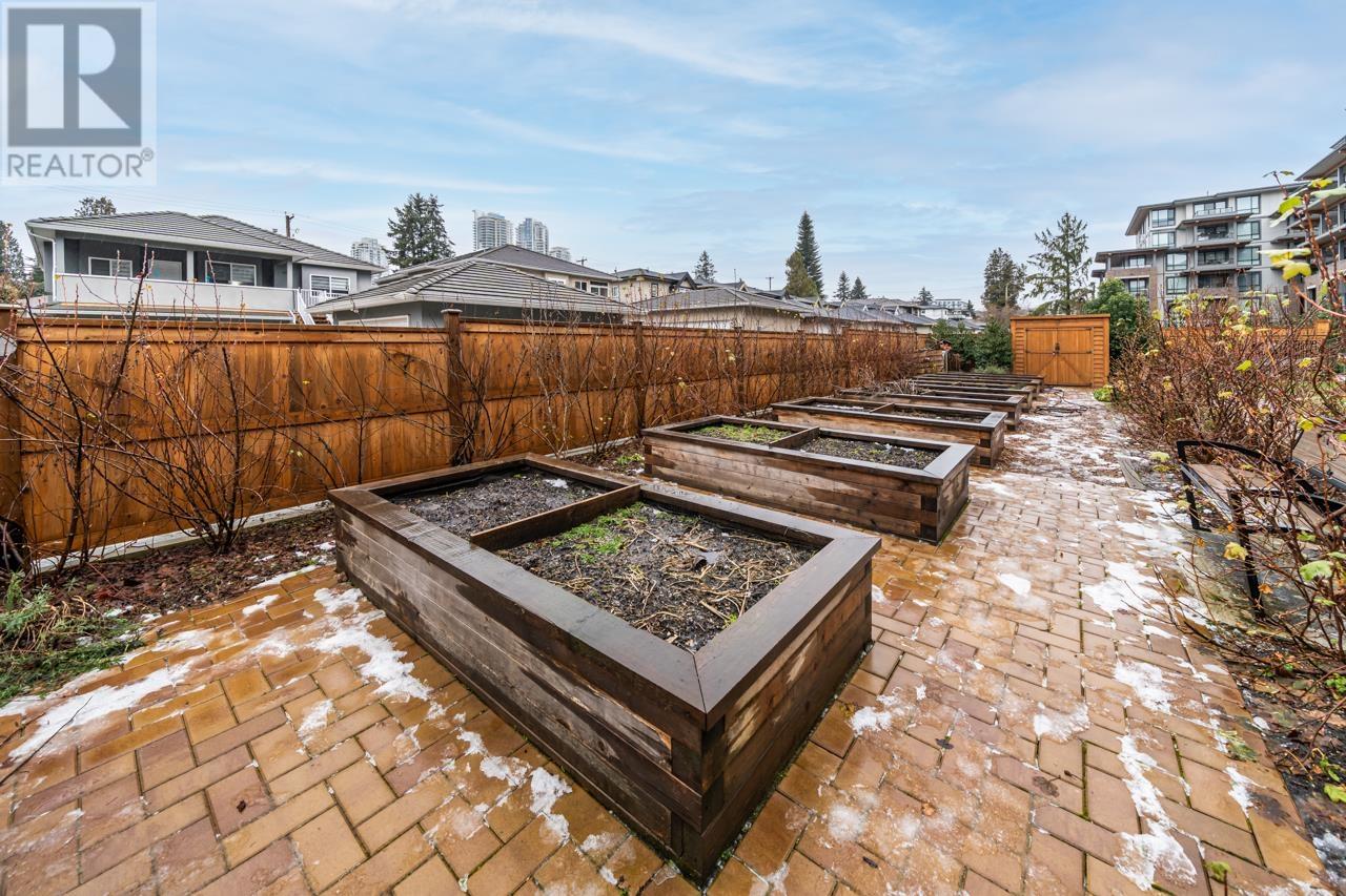 121 7588 16th Street, Burnaby, British Columbia  V3N 0H8 - Photo 23 - R2969972
